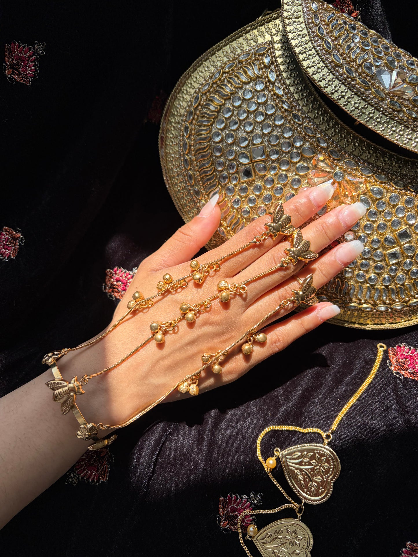 Kanwal hand chain