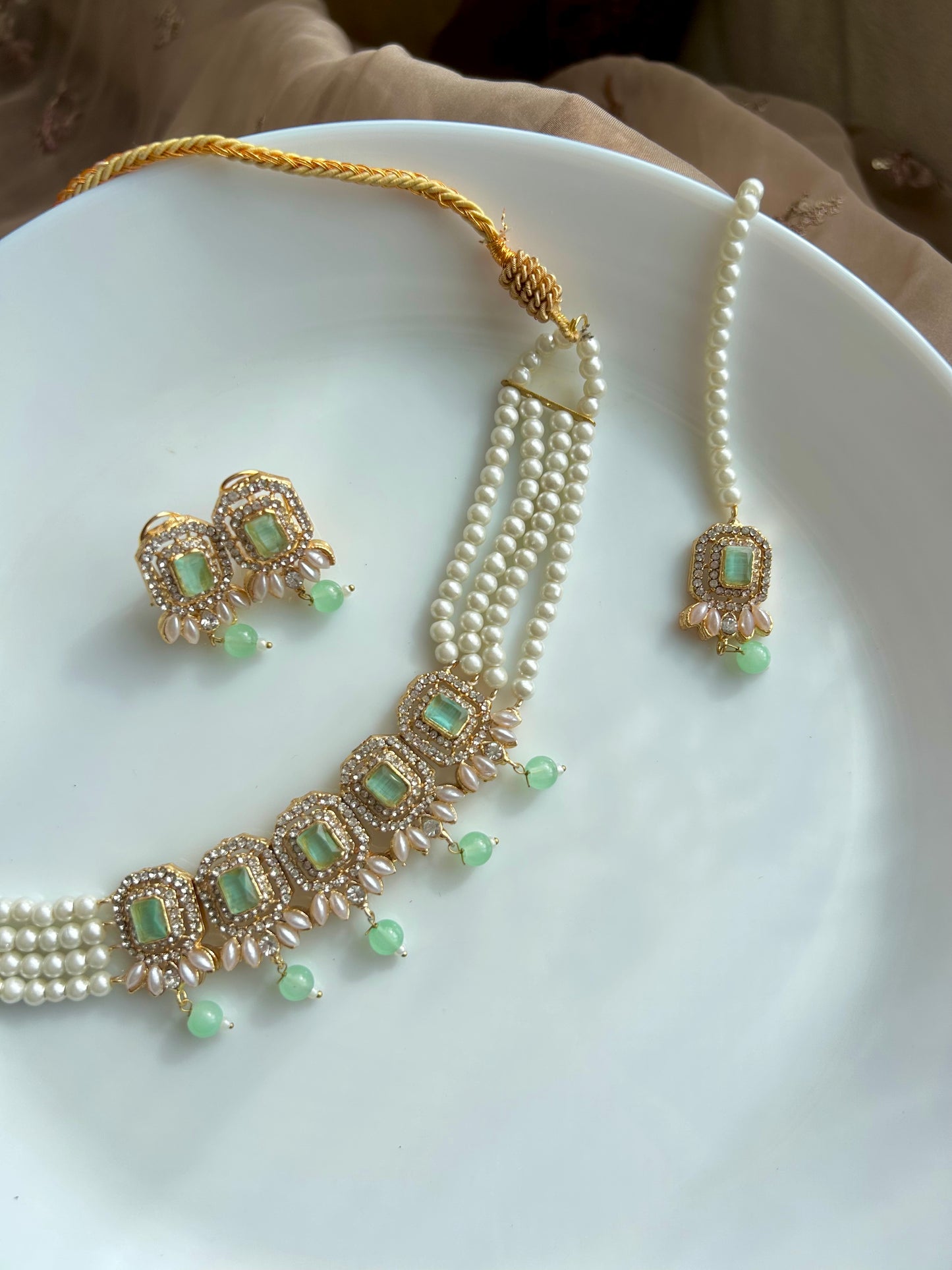 Nusrat jewellery set -mint