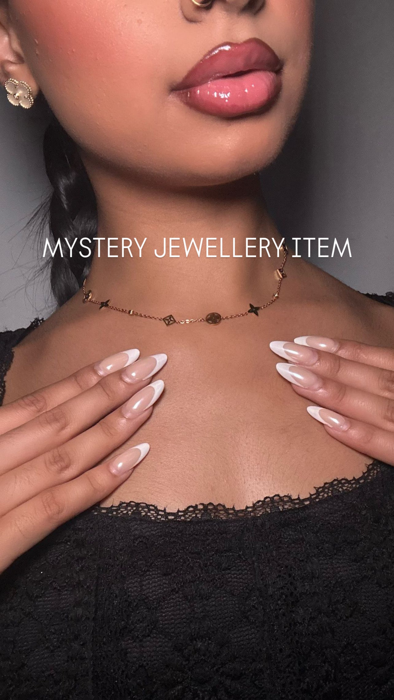 Mystery jewellery item