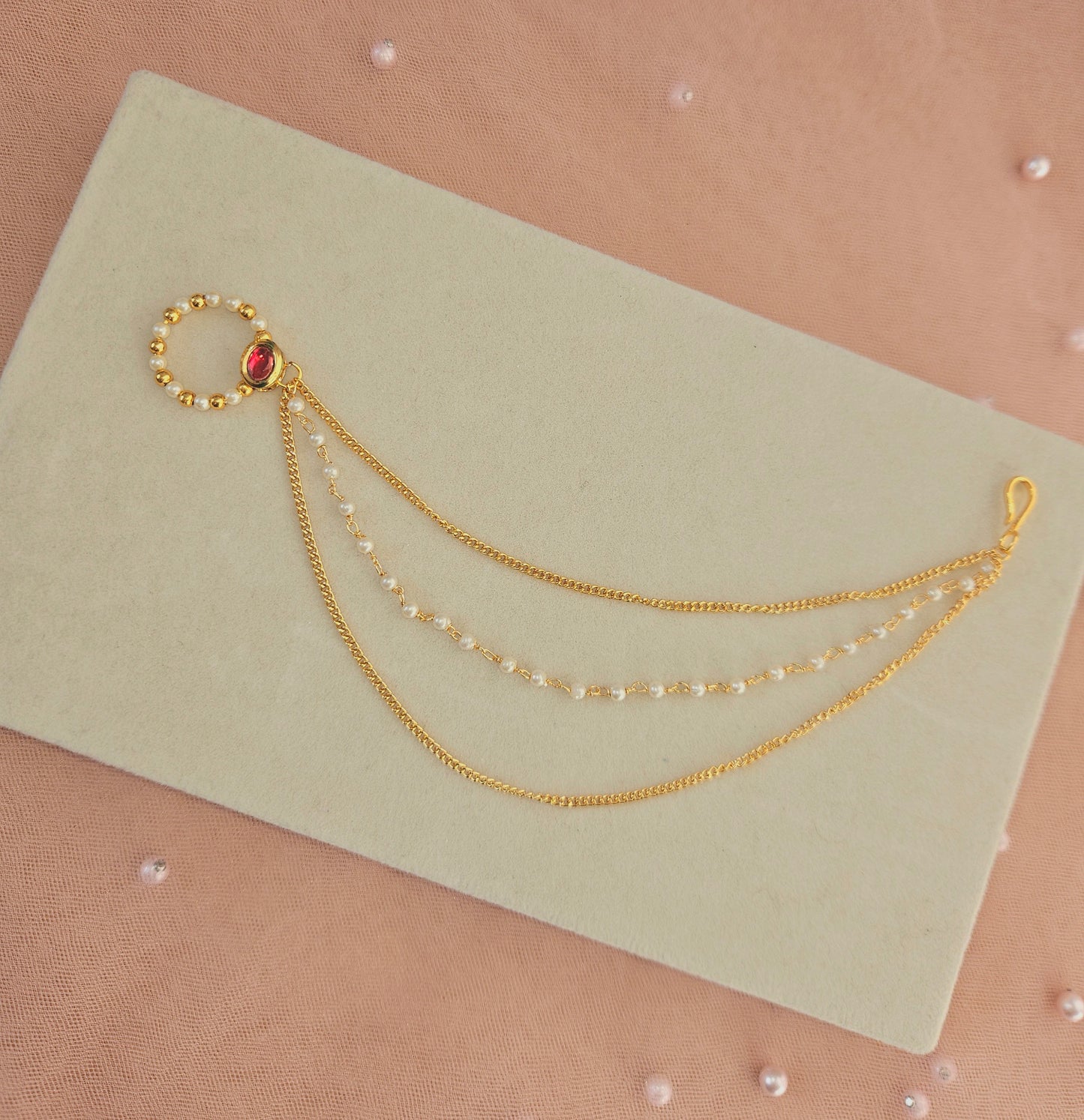 Hafsa naath chain ~ RED