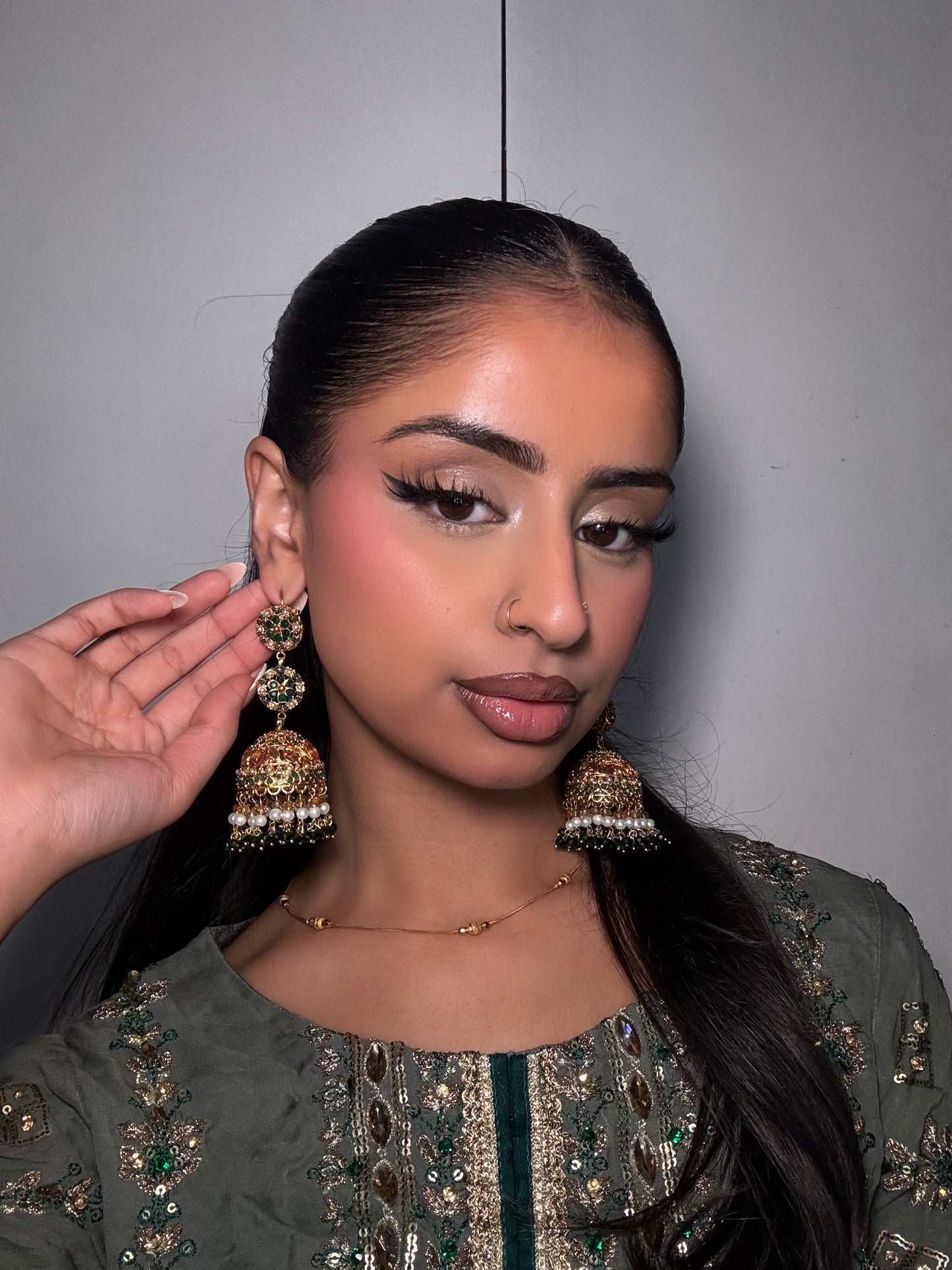 Nafeesa earrings ~ Dark Green