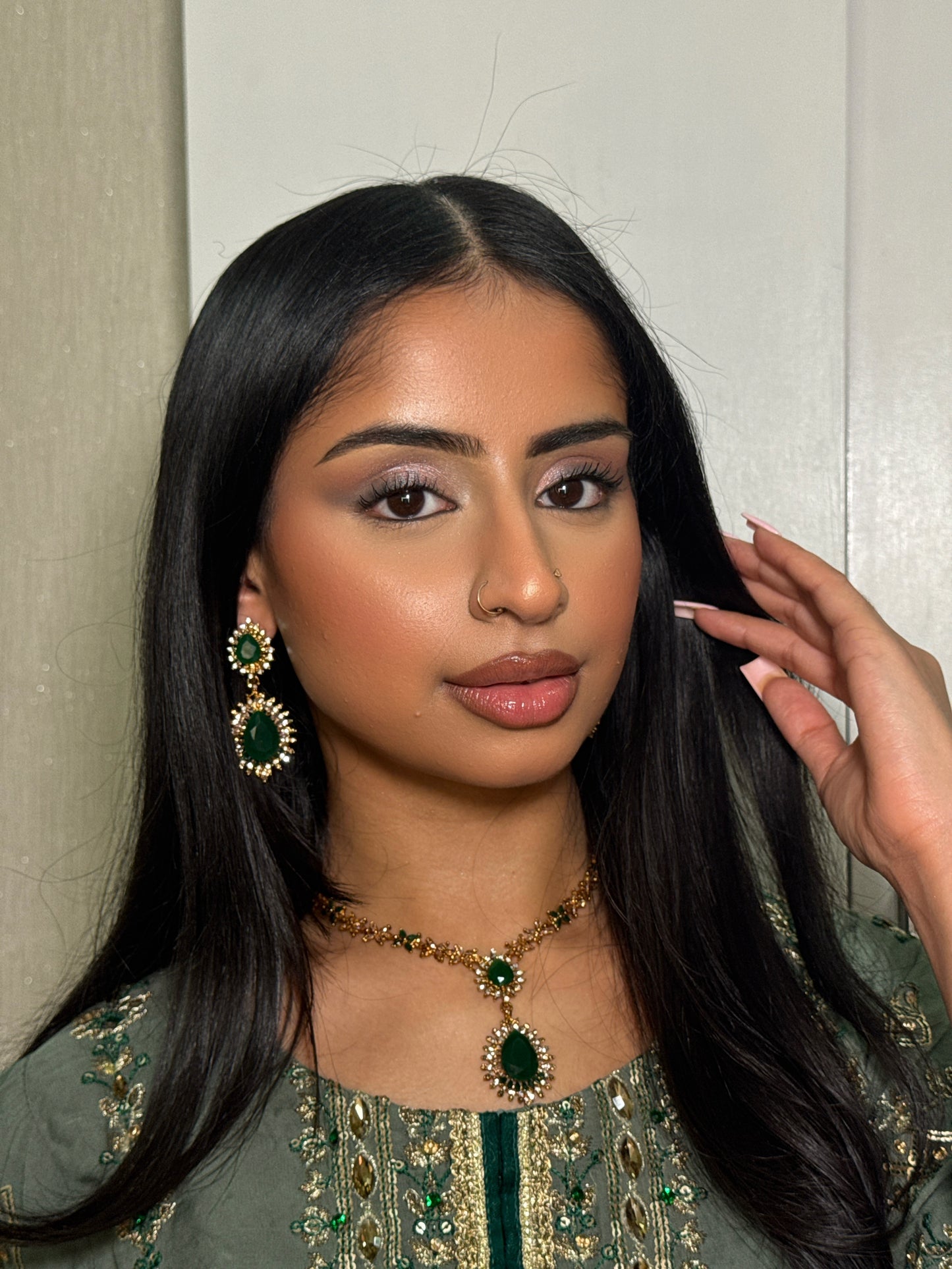 Mahnoor set ~ Emerald