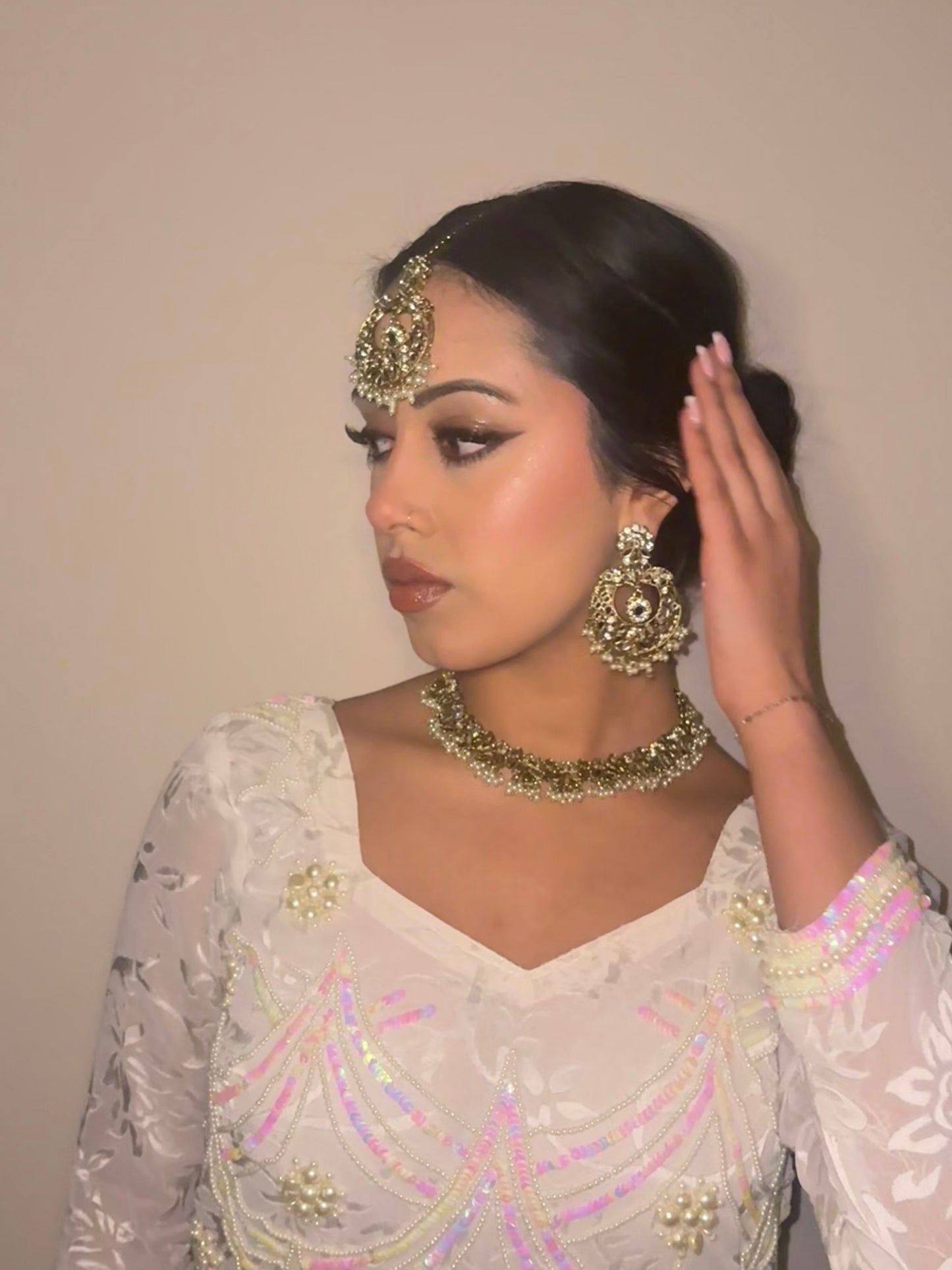 Sofia jewellery set ~ Pearl