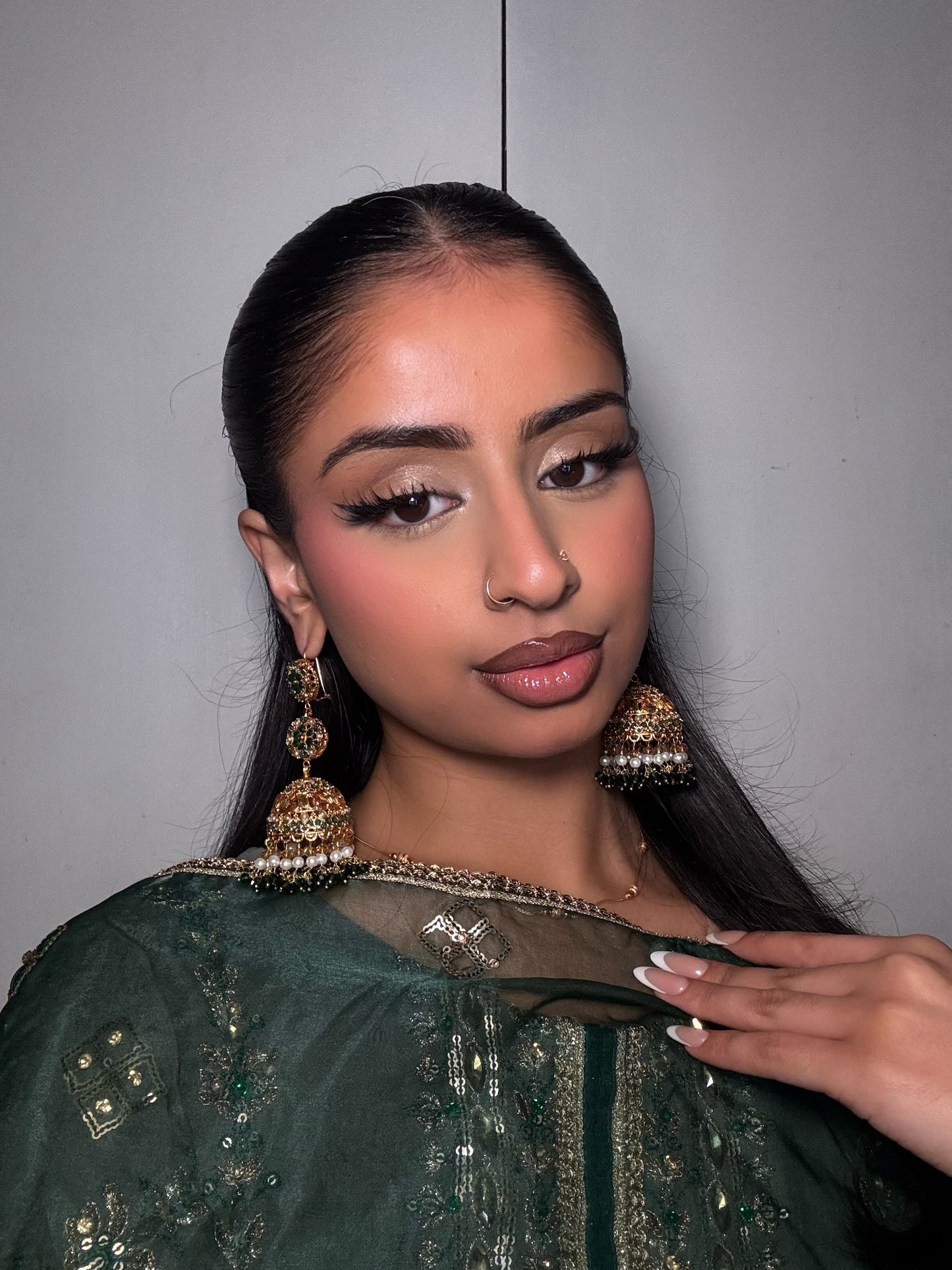 Nafeesa earrings ~ Dark Green