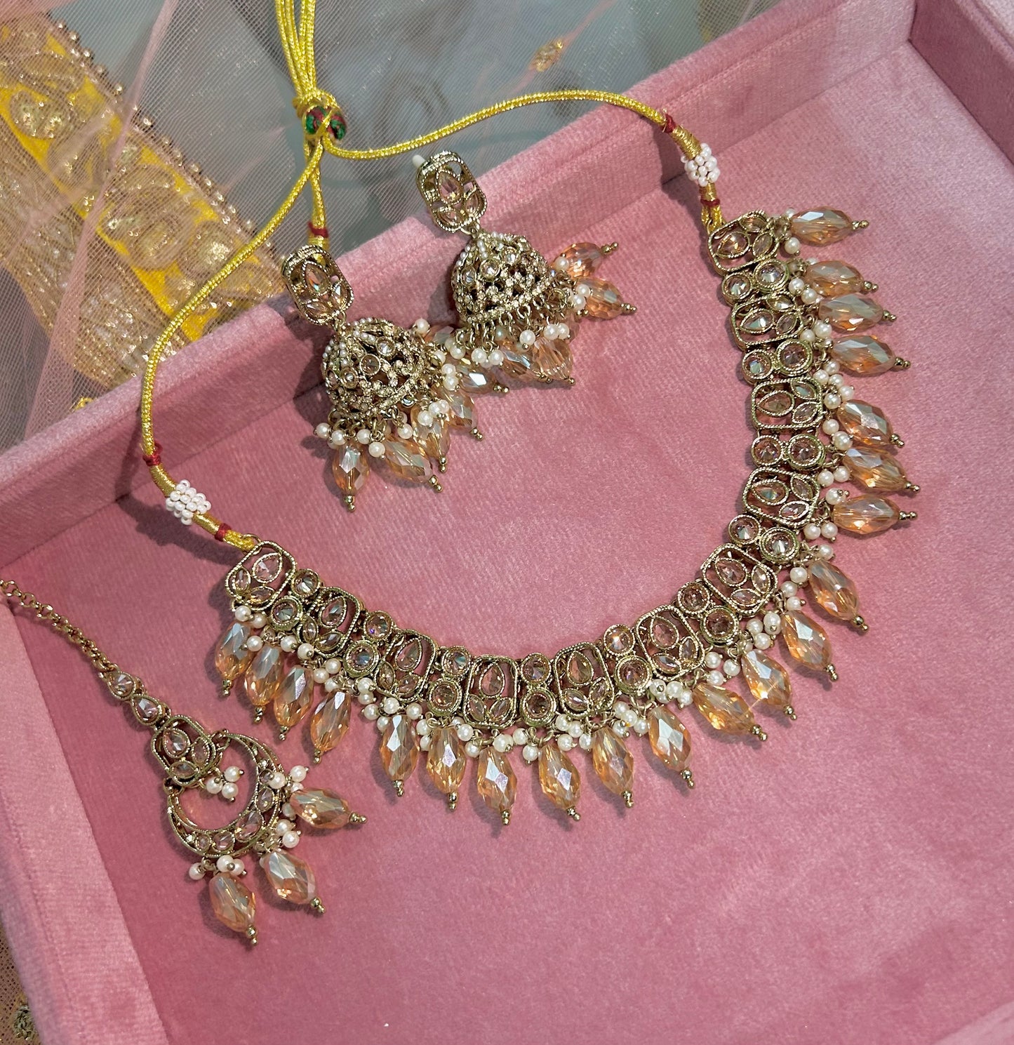 Preeti set ~ Champagne