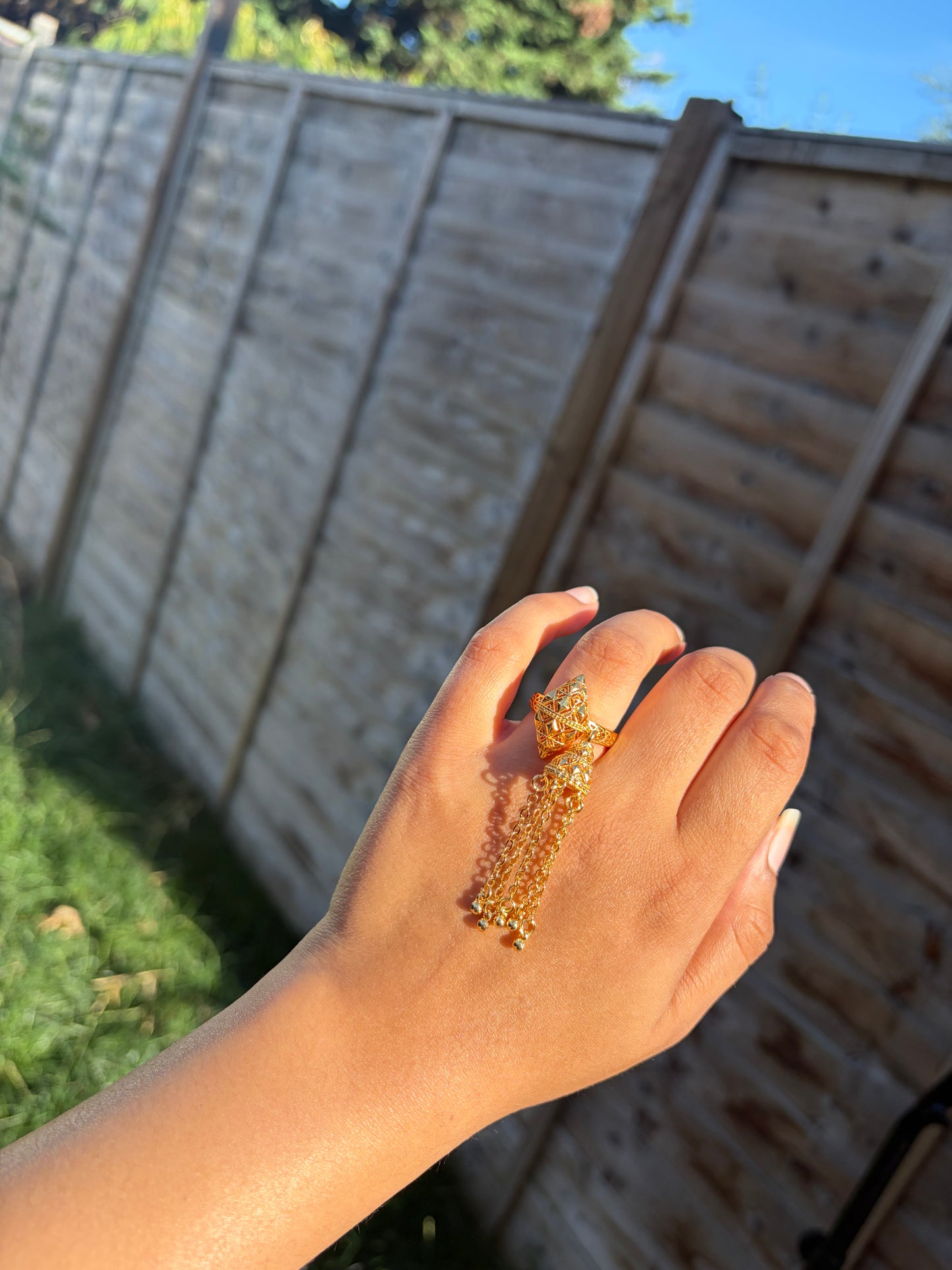 Anjali ring