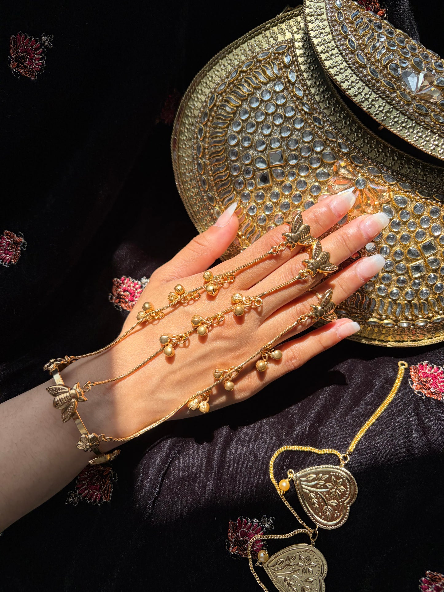 Kanwal hand chain