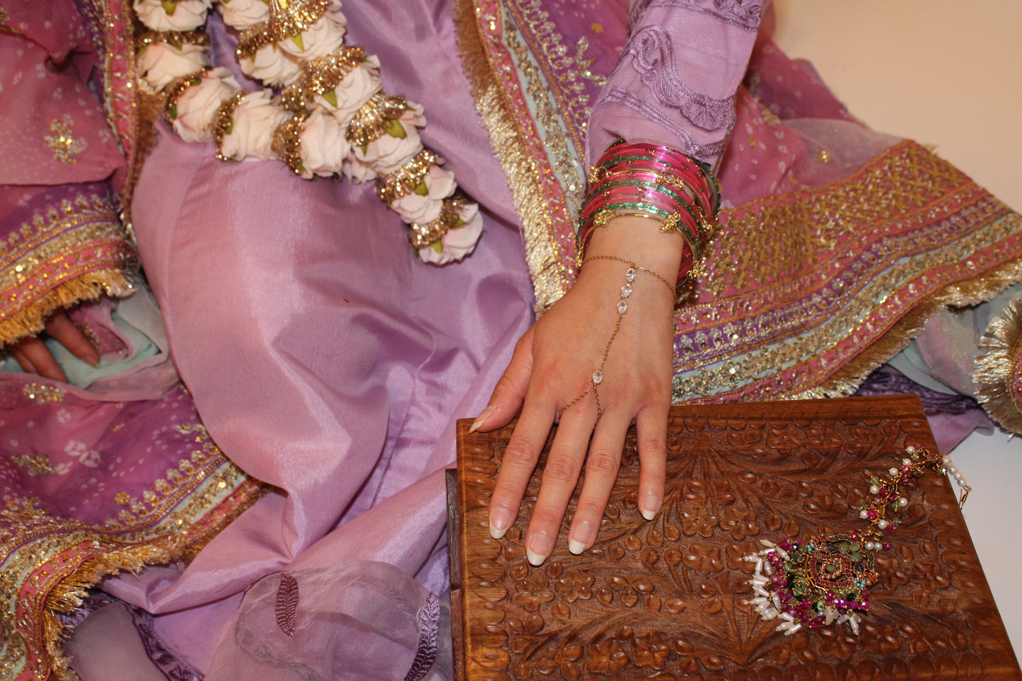 Hareem hand chain