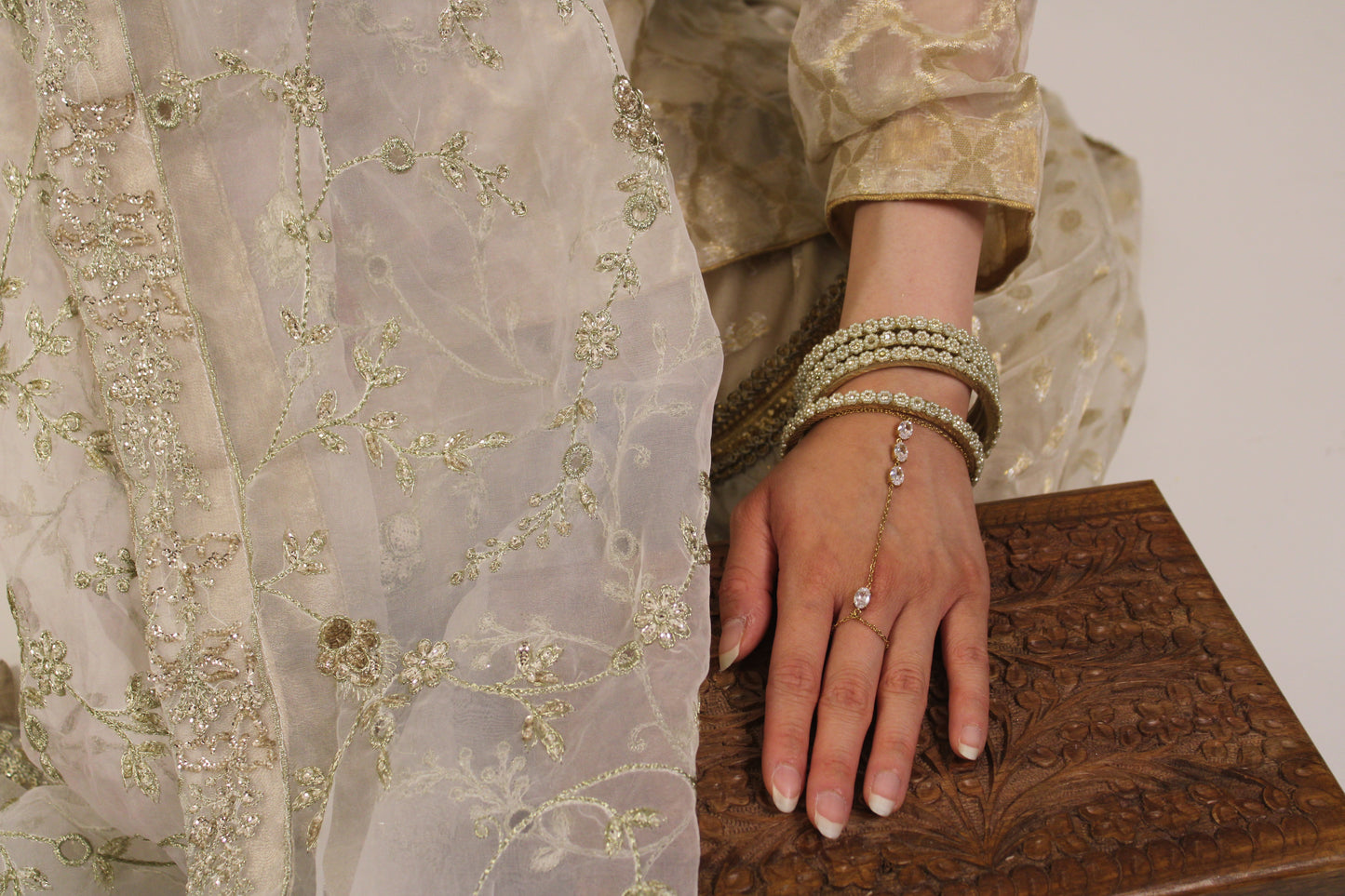 Hareem hand chain