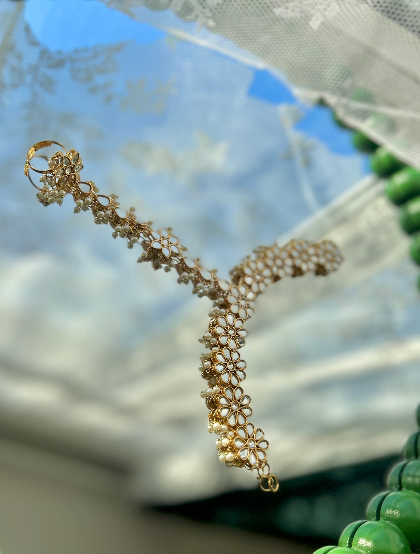 Raiya hand chain