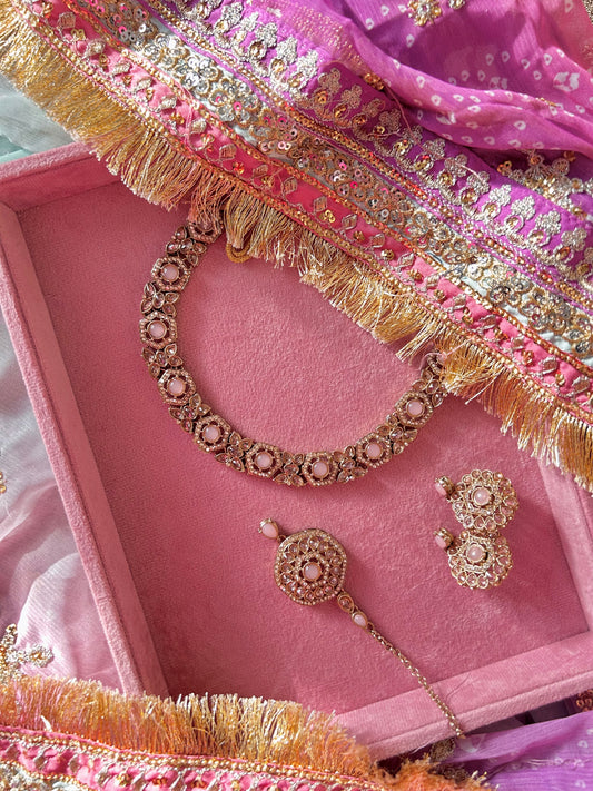 Madhuri set~ Pink