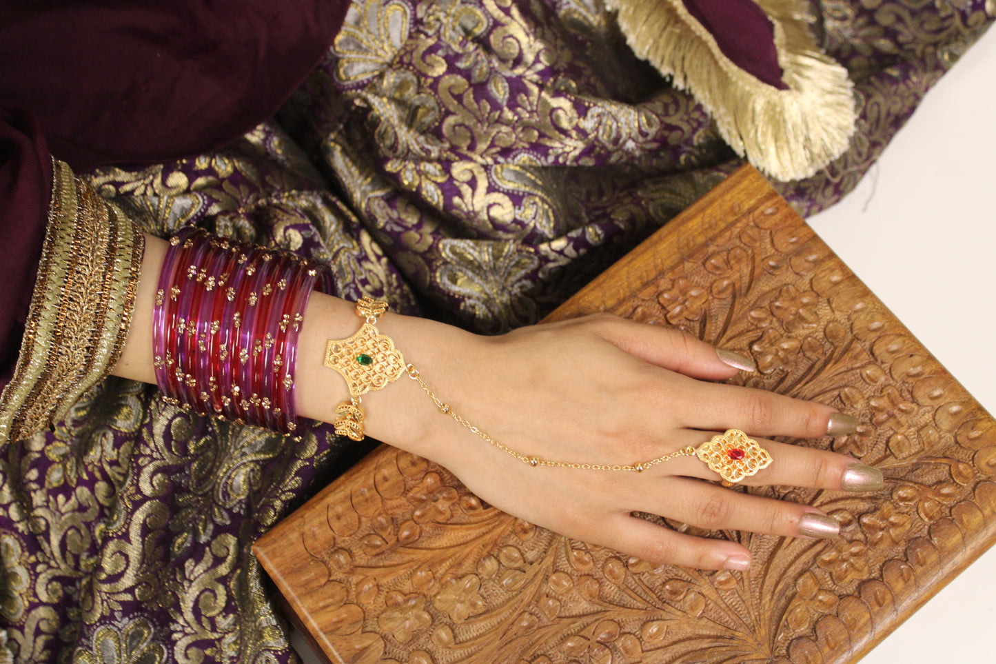 Amaarah hand chain