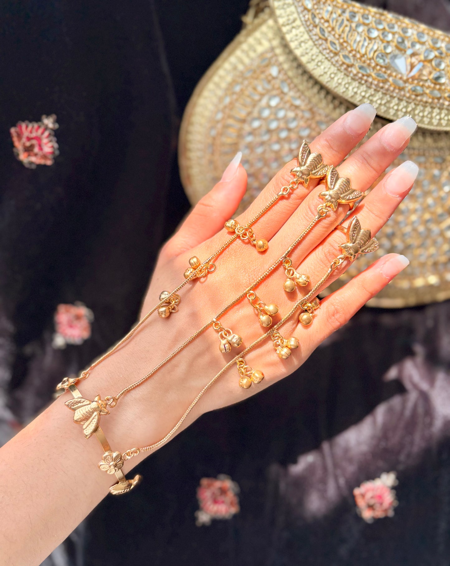 Kanwal hand chain