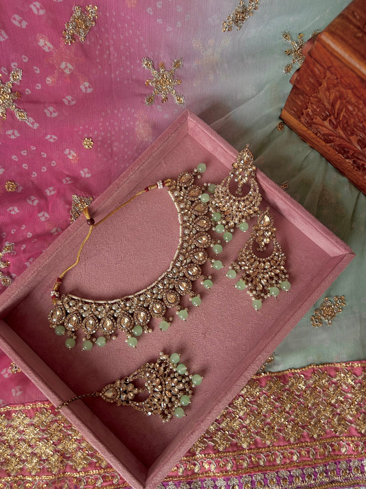 Farah jewellery set~ Mint green