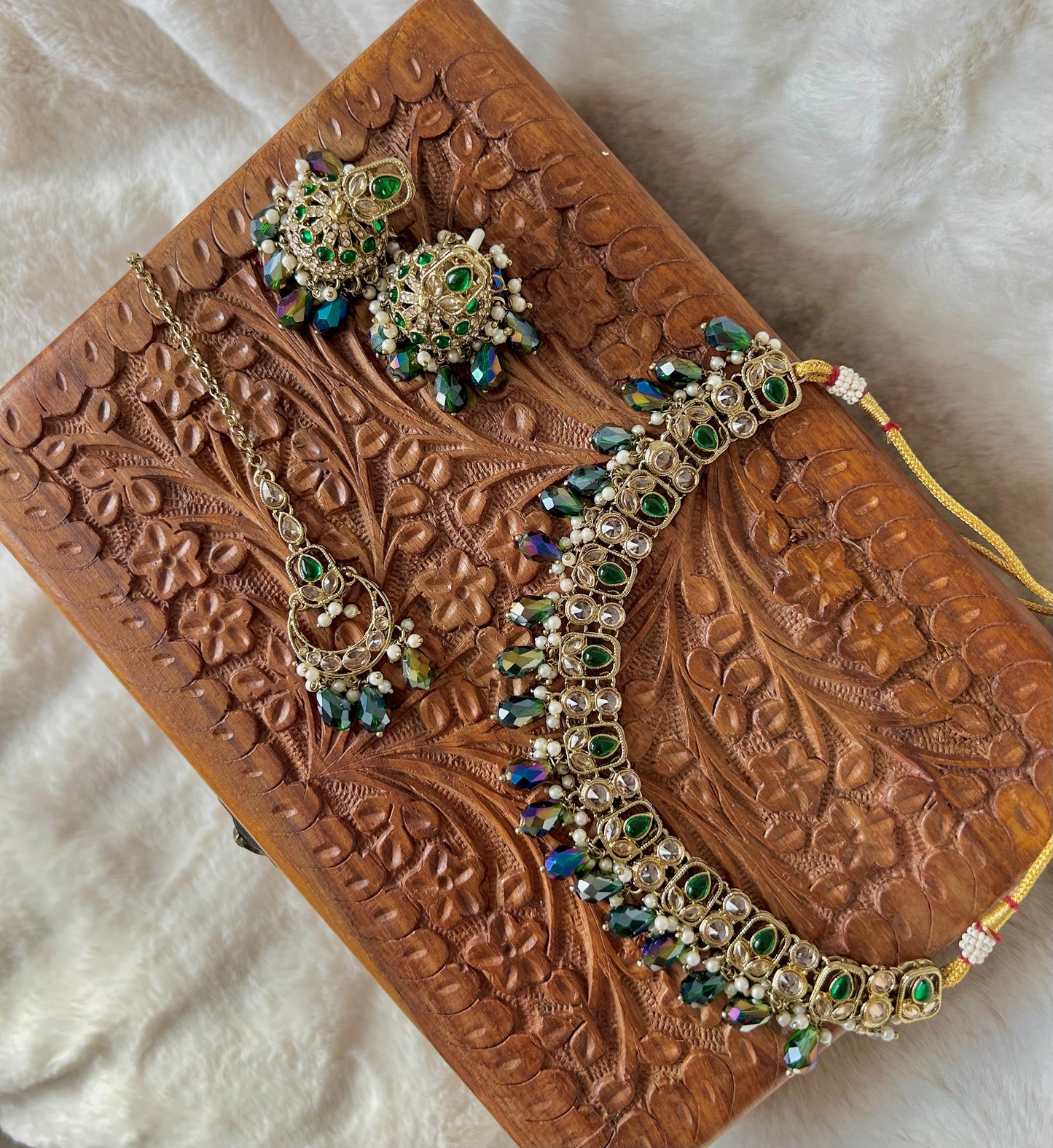 Preeti set ~ Dark green