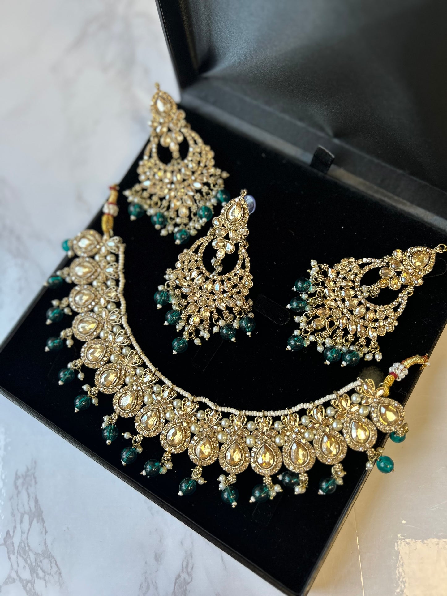Farah jewellery set~ Green