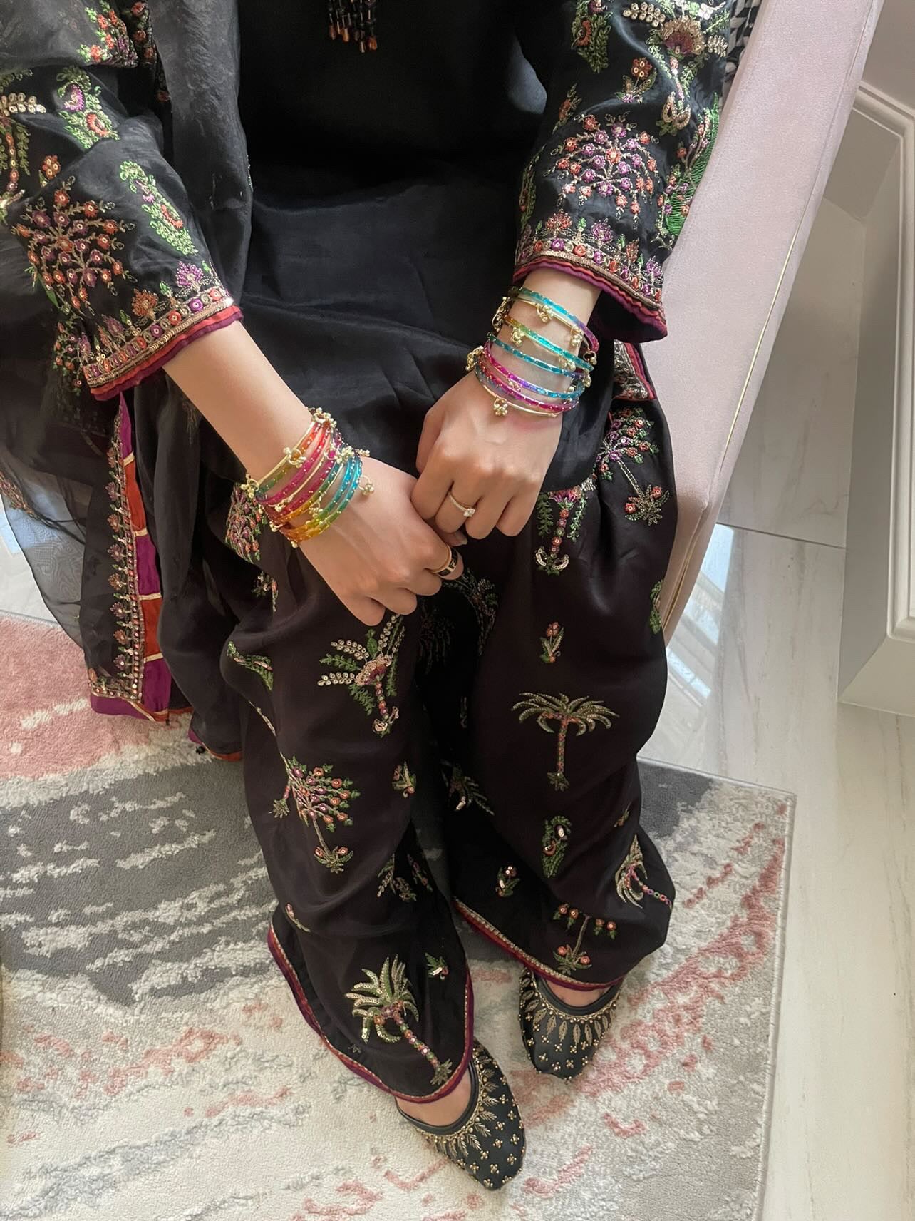 Rangeen glass bangle set ~ classic multi