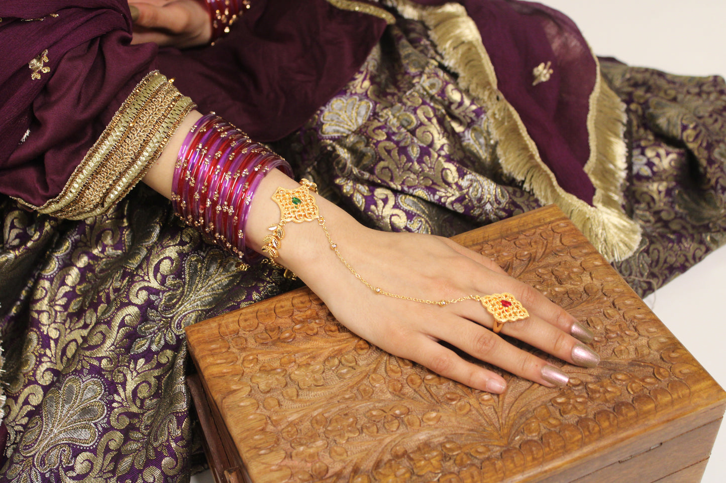Amaarah hand chain