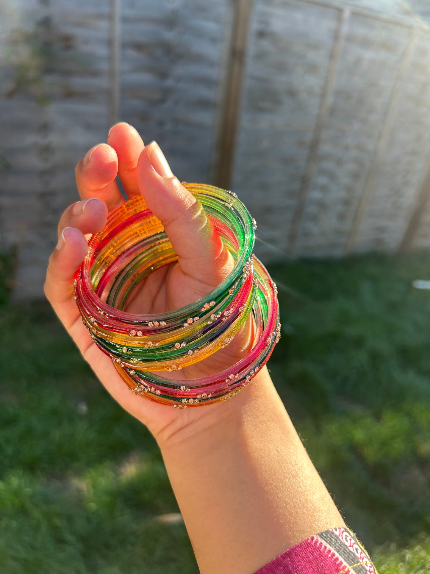 Rangeen glass bangle set ~ Red green twist