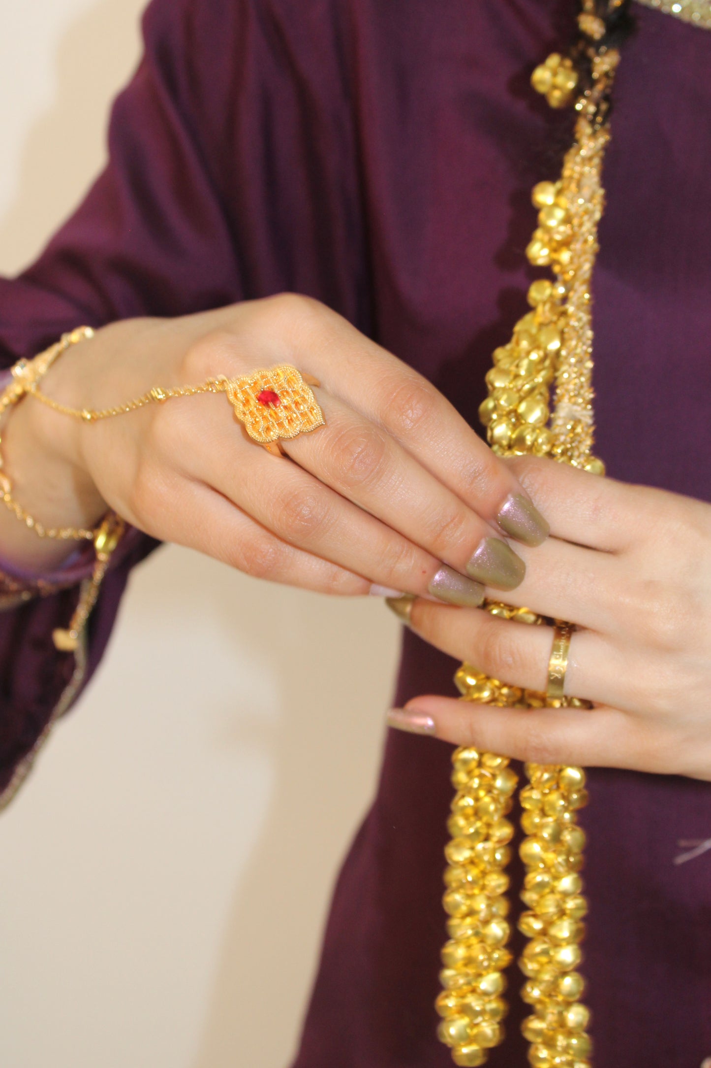 Amaarah hand chain