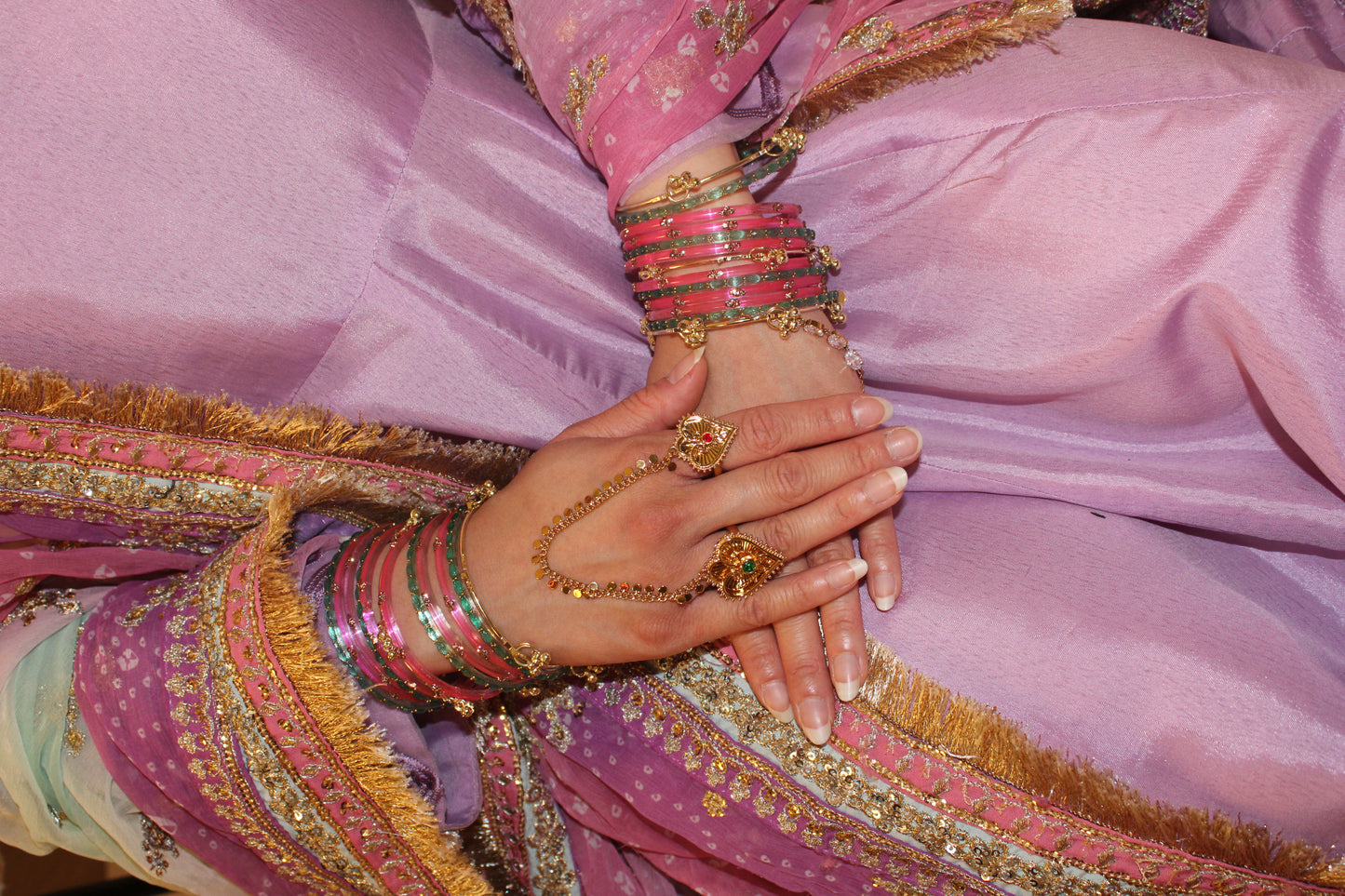 Farhana duo ring