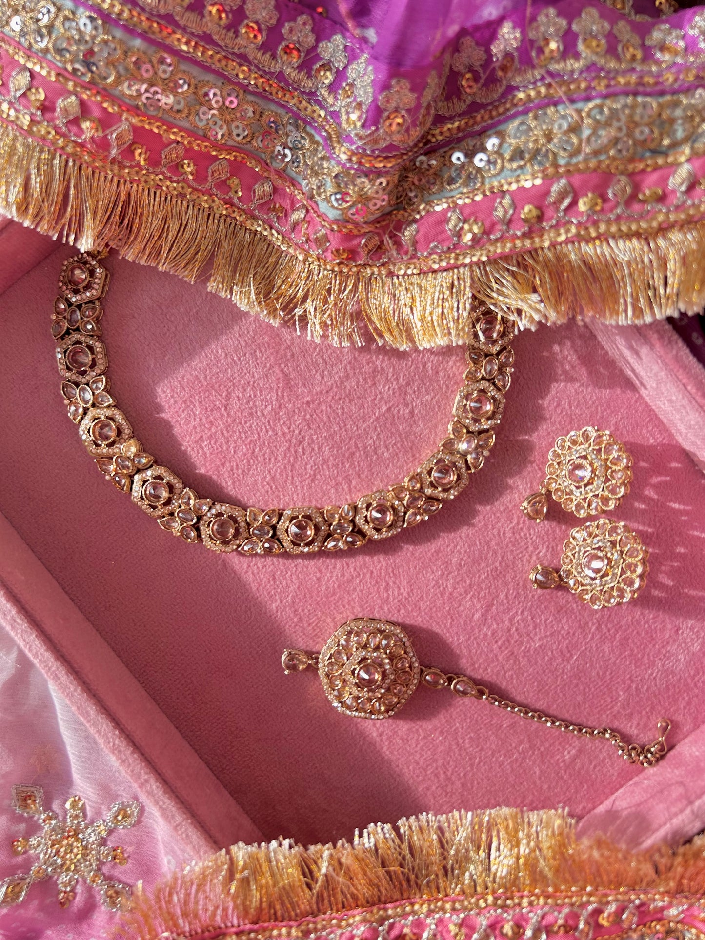 Madhuri set~ Champagne