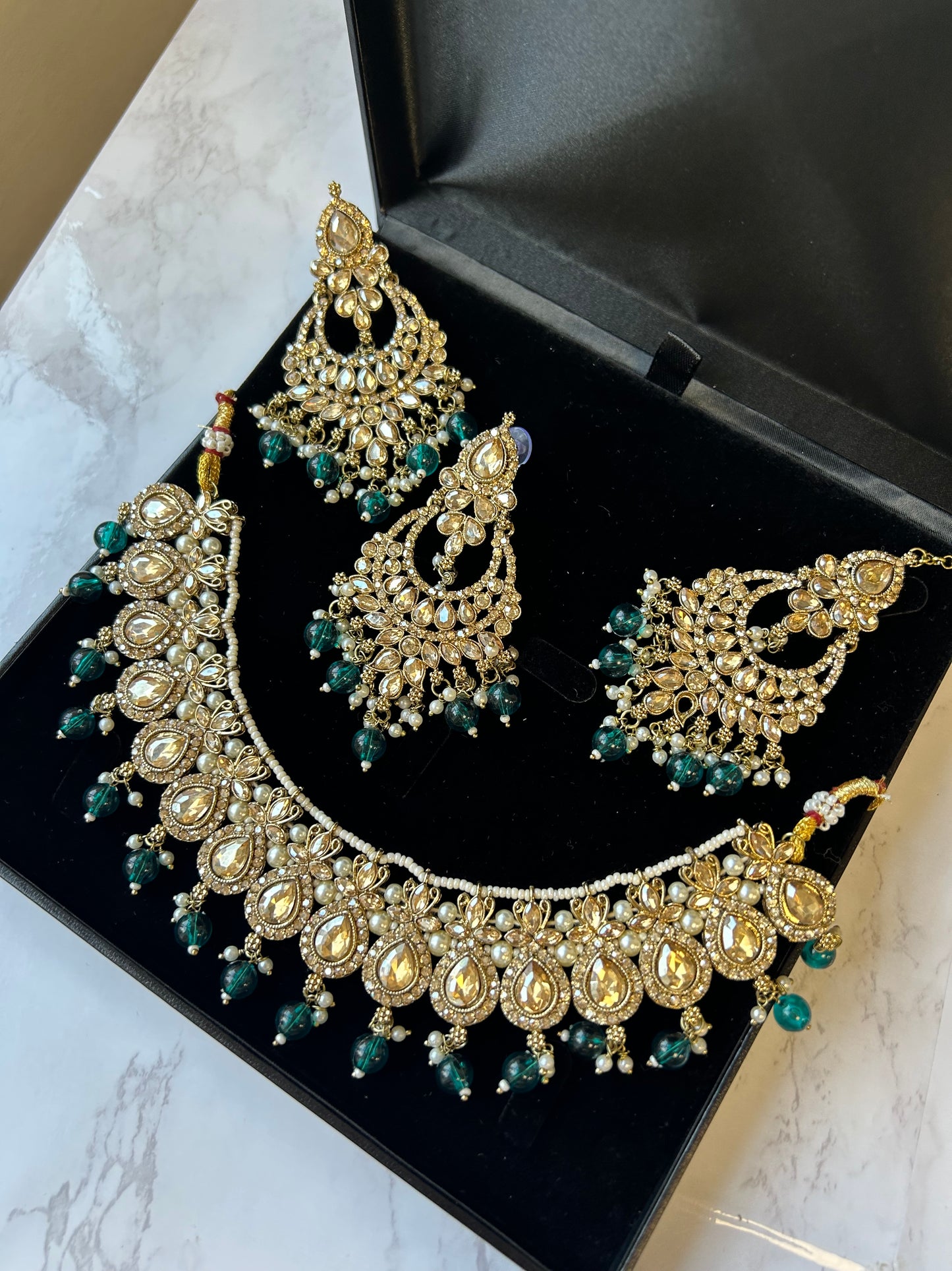 Farah jewellery set~ Green