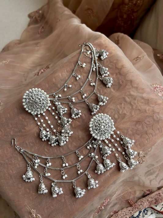 Faryaal earrings ~ Silver