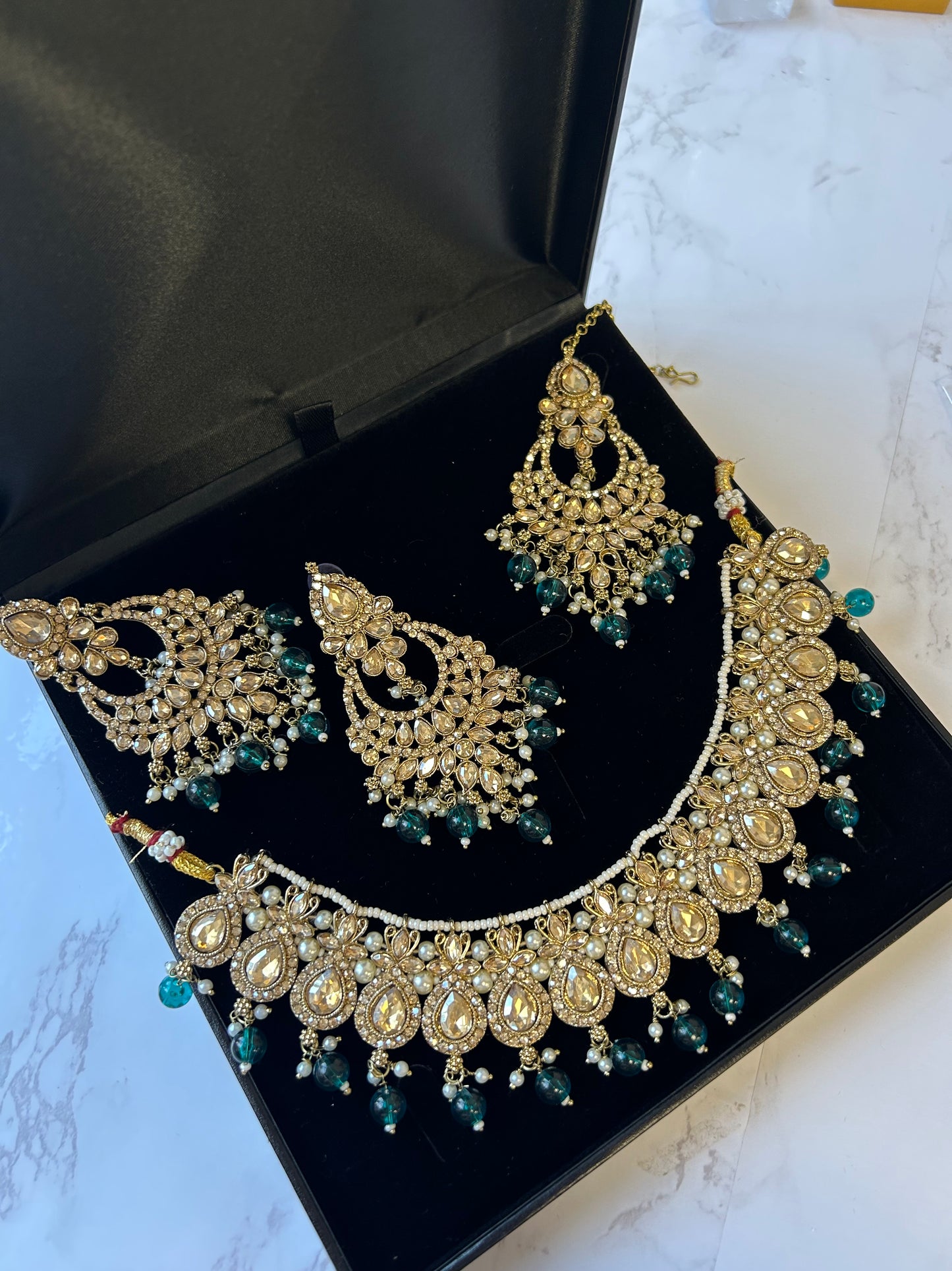 Farah jewellery set~ Green