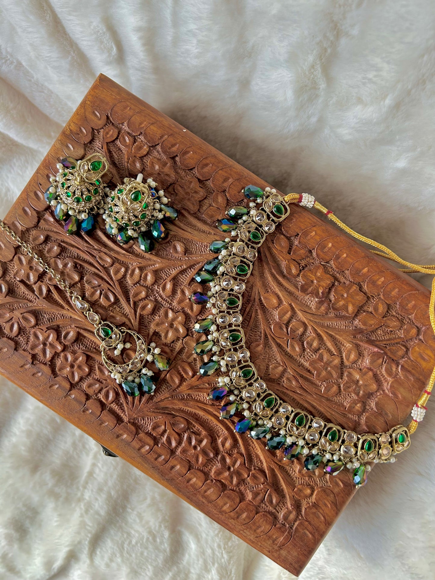 Preeti set ~ Dark green