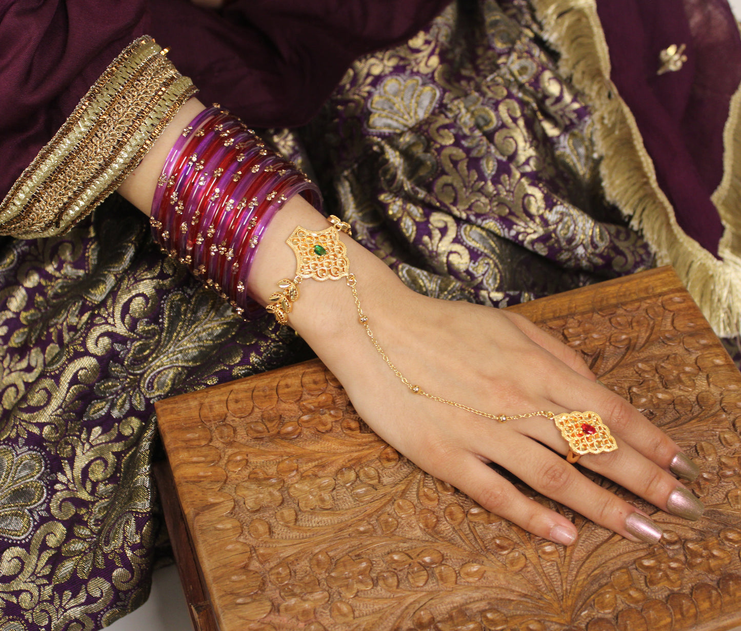 Amaarah hand chain