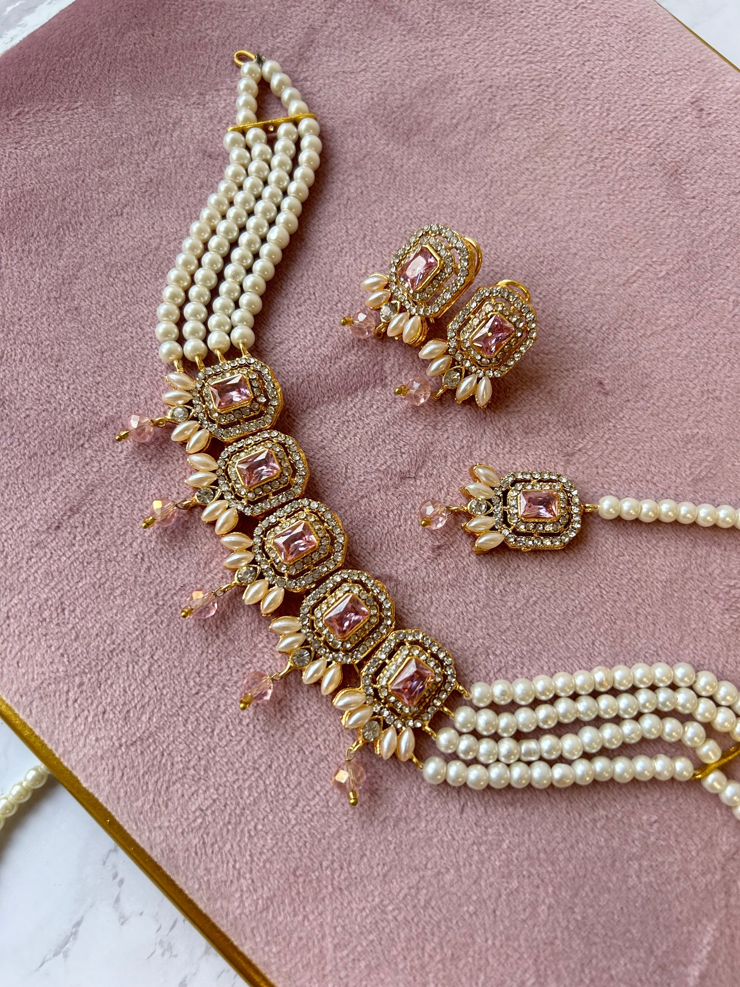 Nusrat jewellery set ~ light pink
