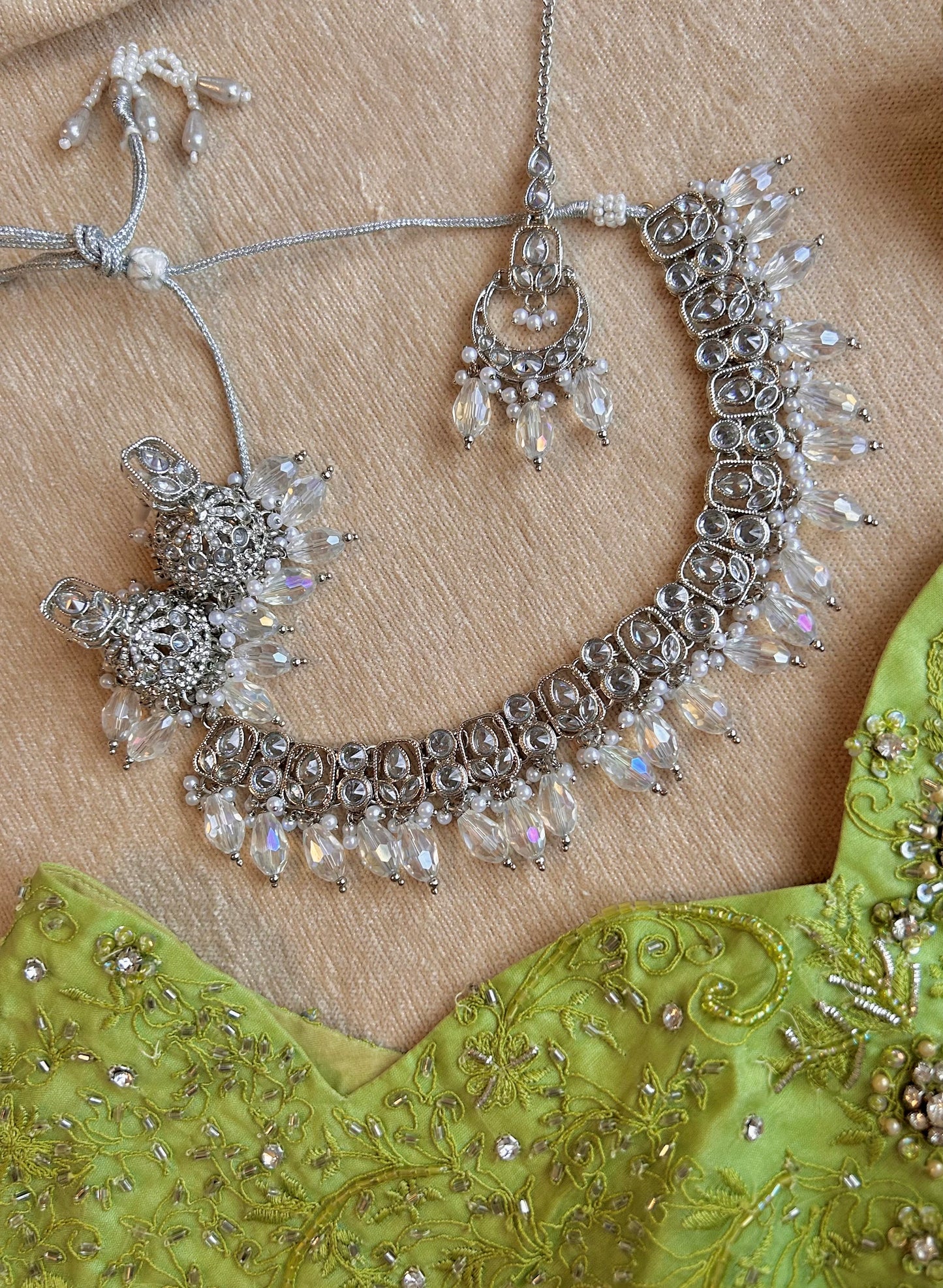 Preeti set ~ Silver
