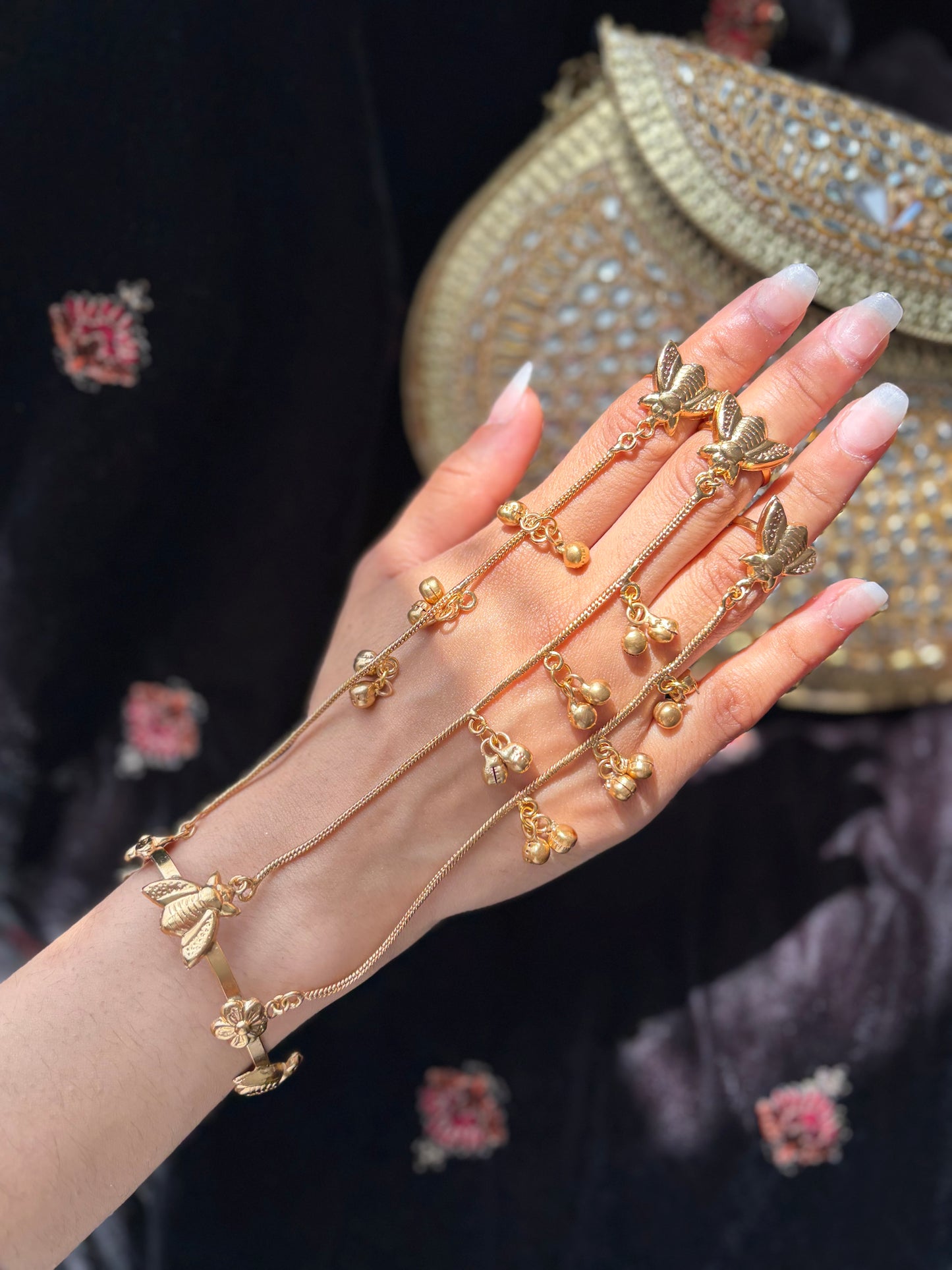 Kanwal hand chain