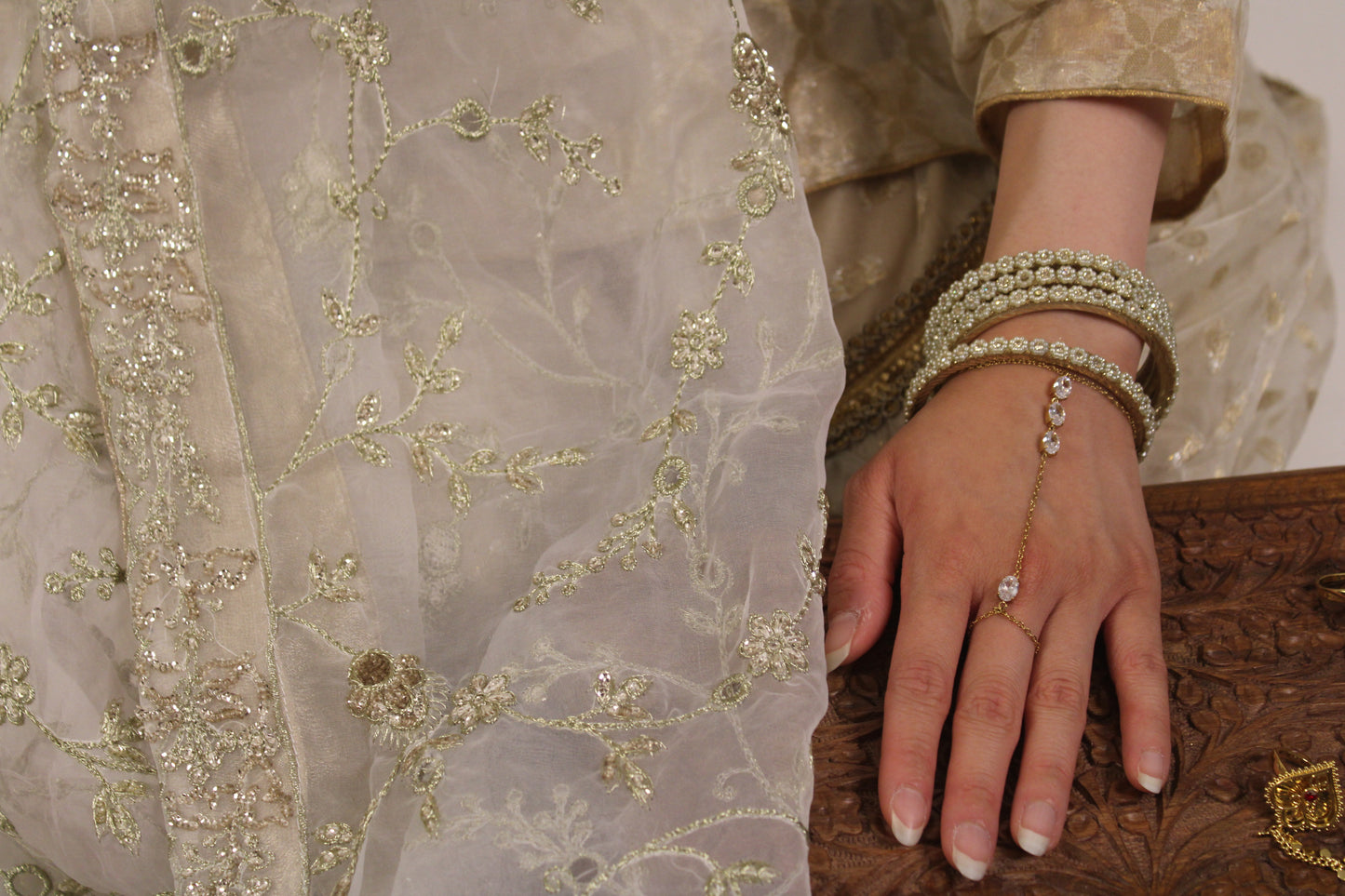 Sabeena floral bangles ~Gold