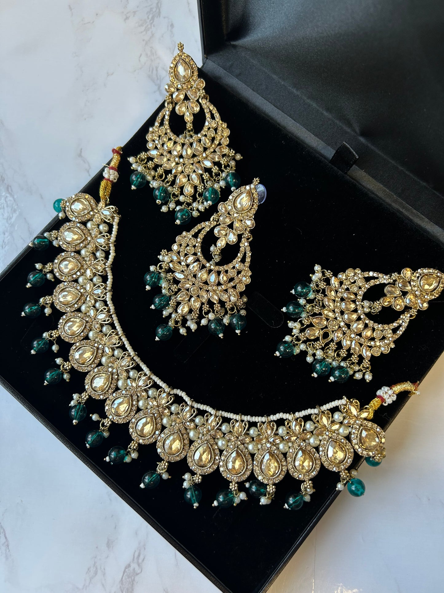 Farah jewellery set~ Green