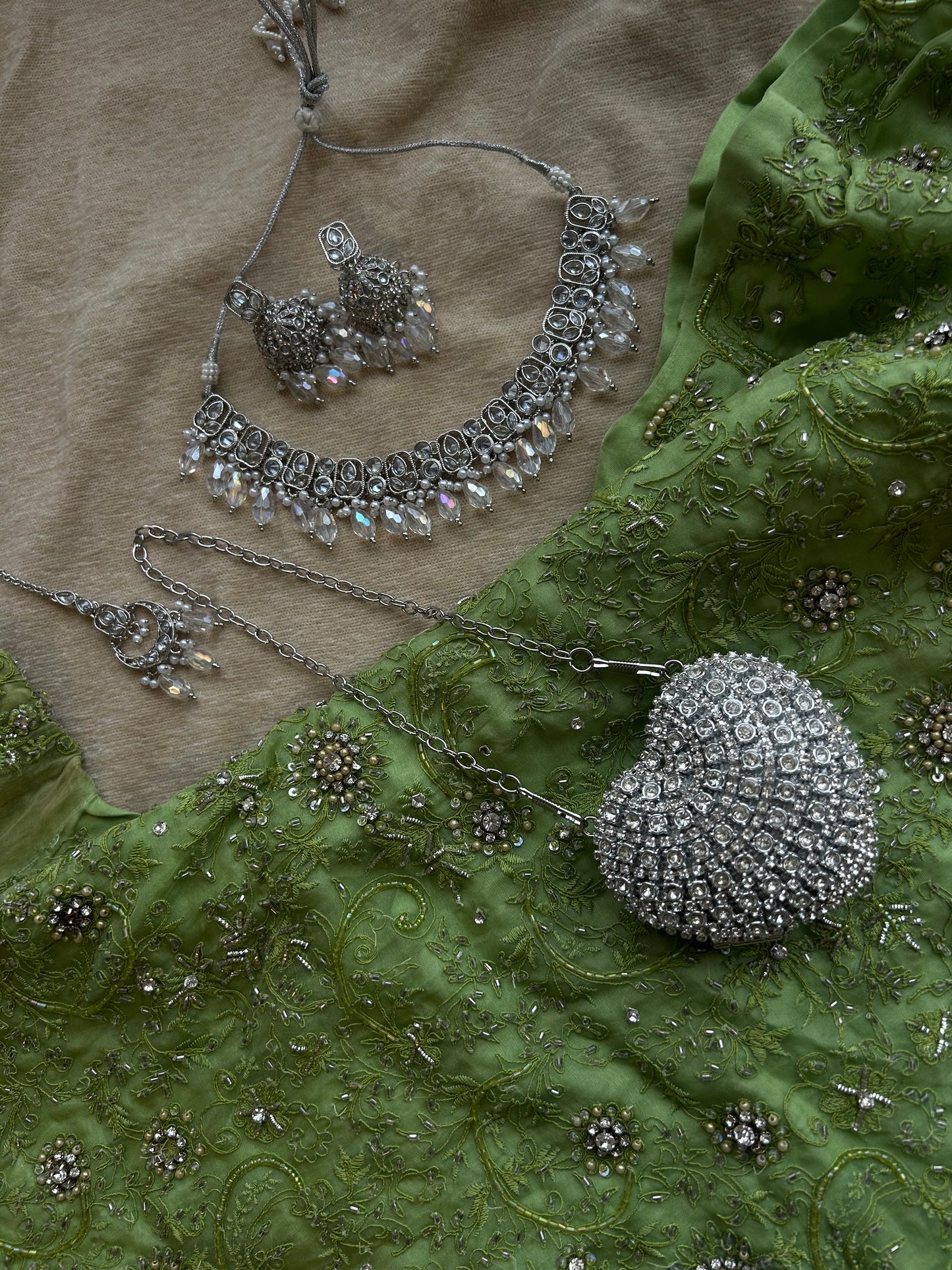 Preeti set ~ Silver