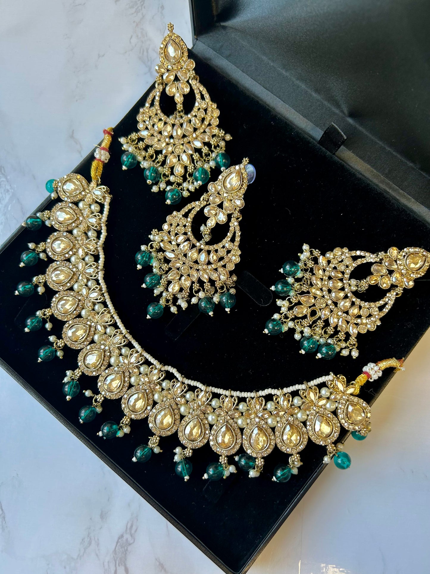 Farah jewellery set~ Green