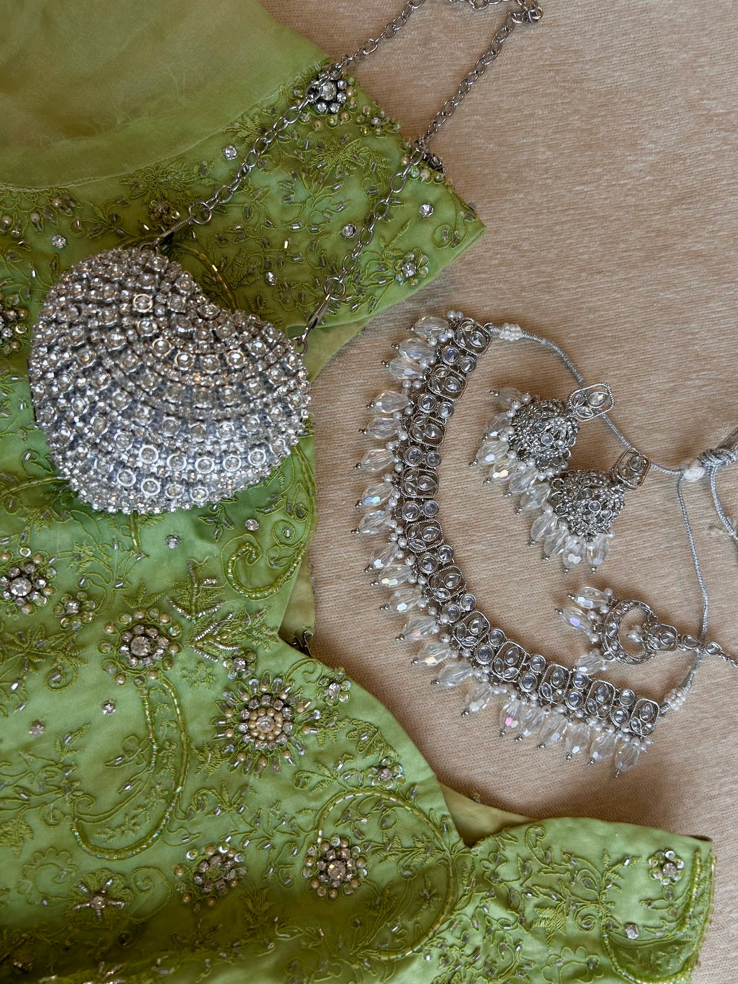Preeti set ~ Silver