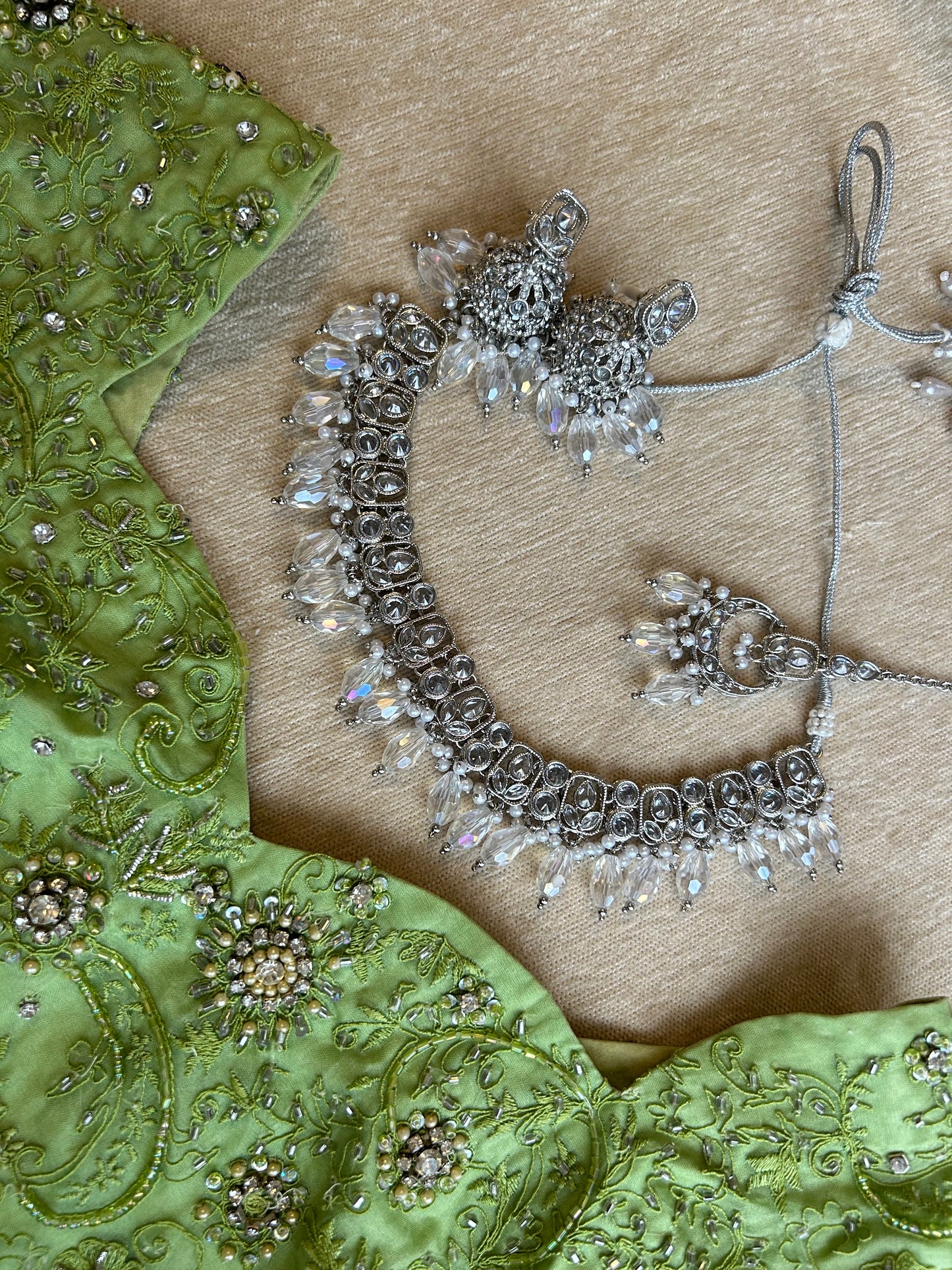 Preeti set ~ Silver