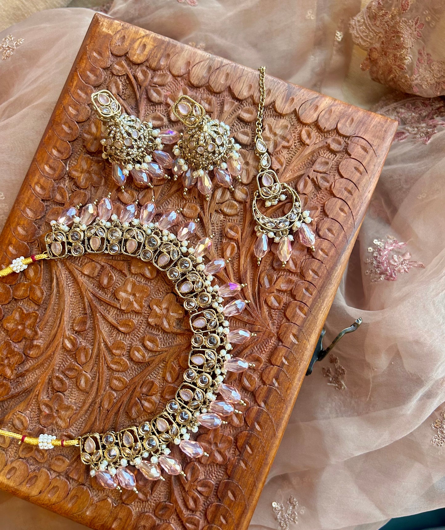 Preeti set ~ Pink