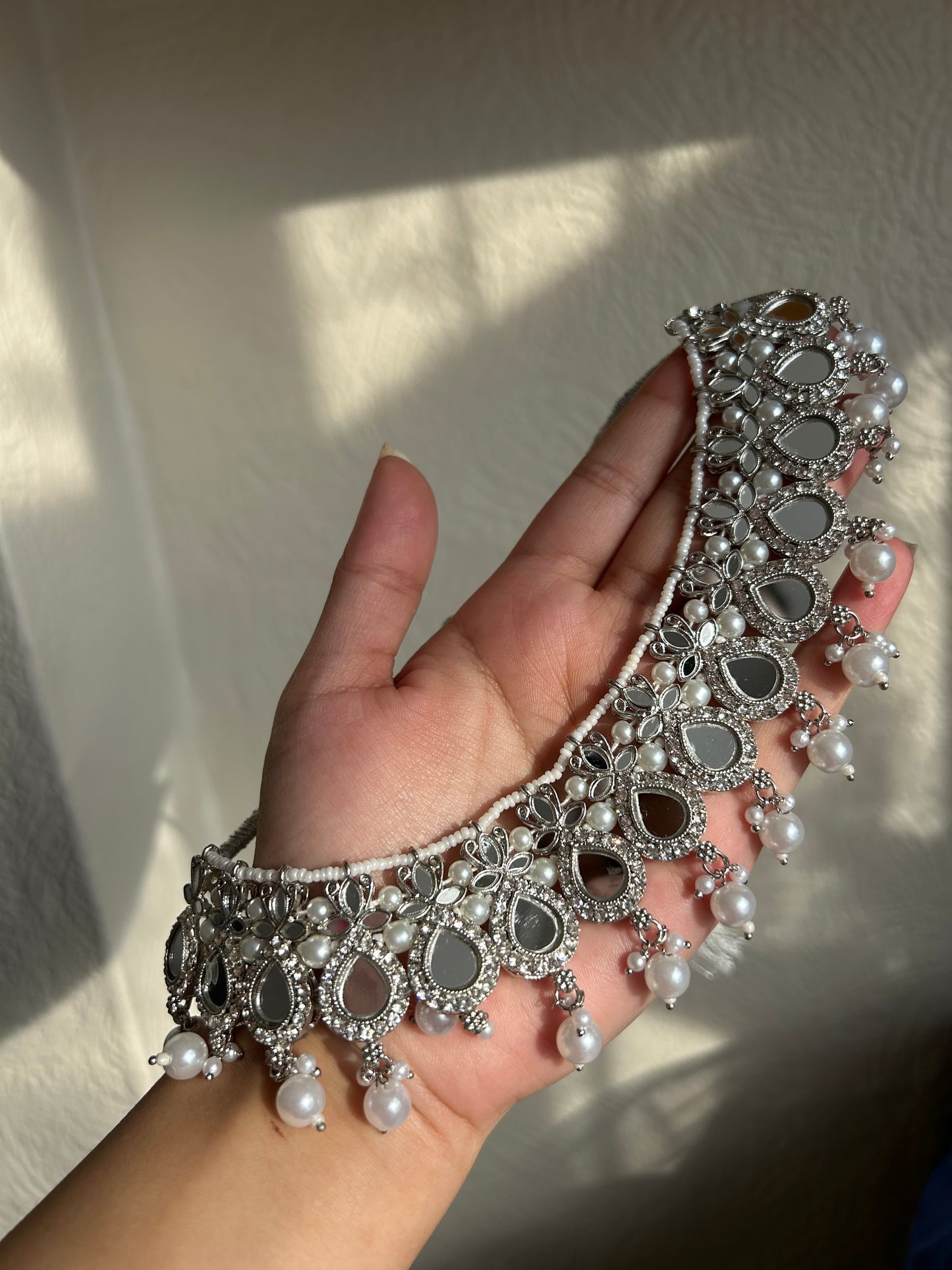 Farah jewellery set~ Silver & Pearl
