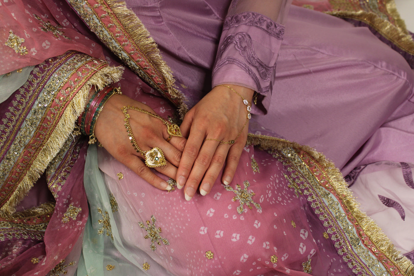 Farhana duo ring