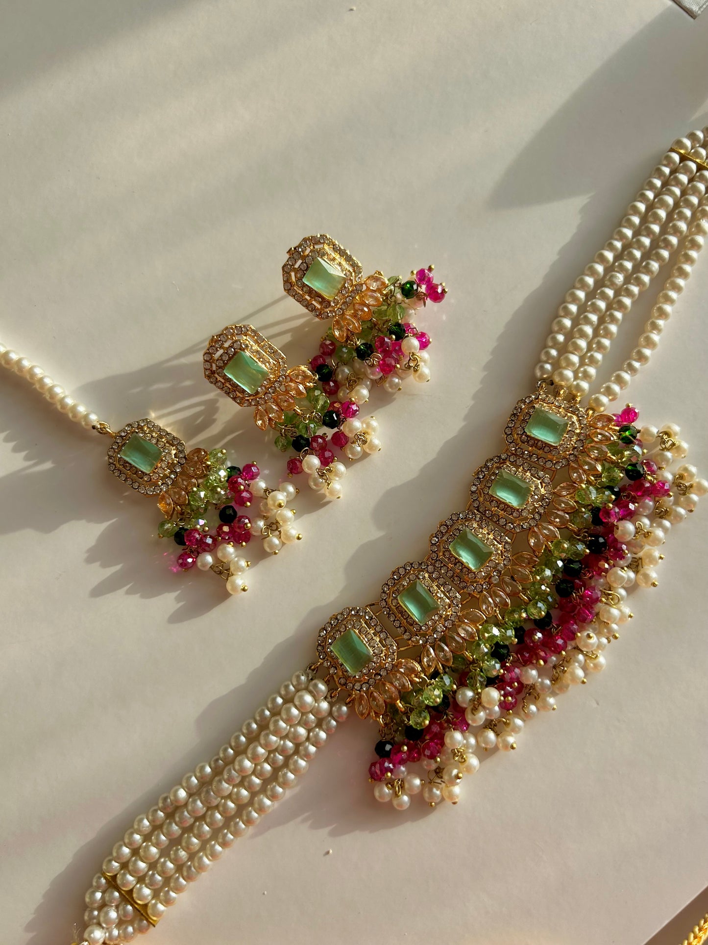 Minahil jewellery set - Green Multi