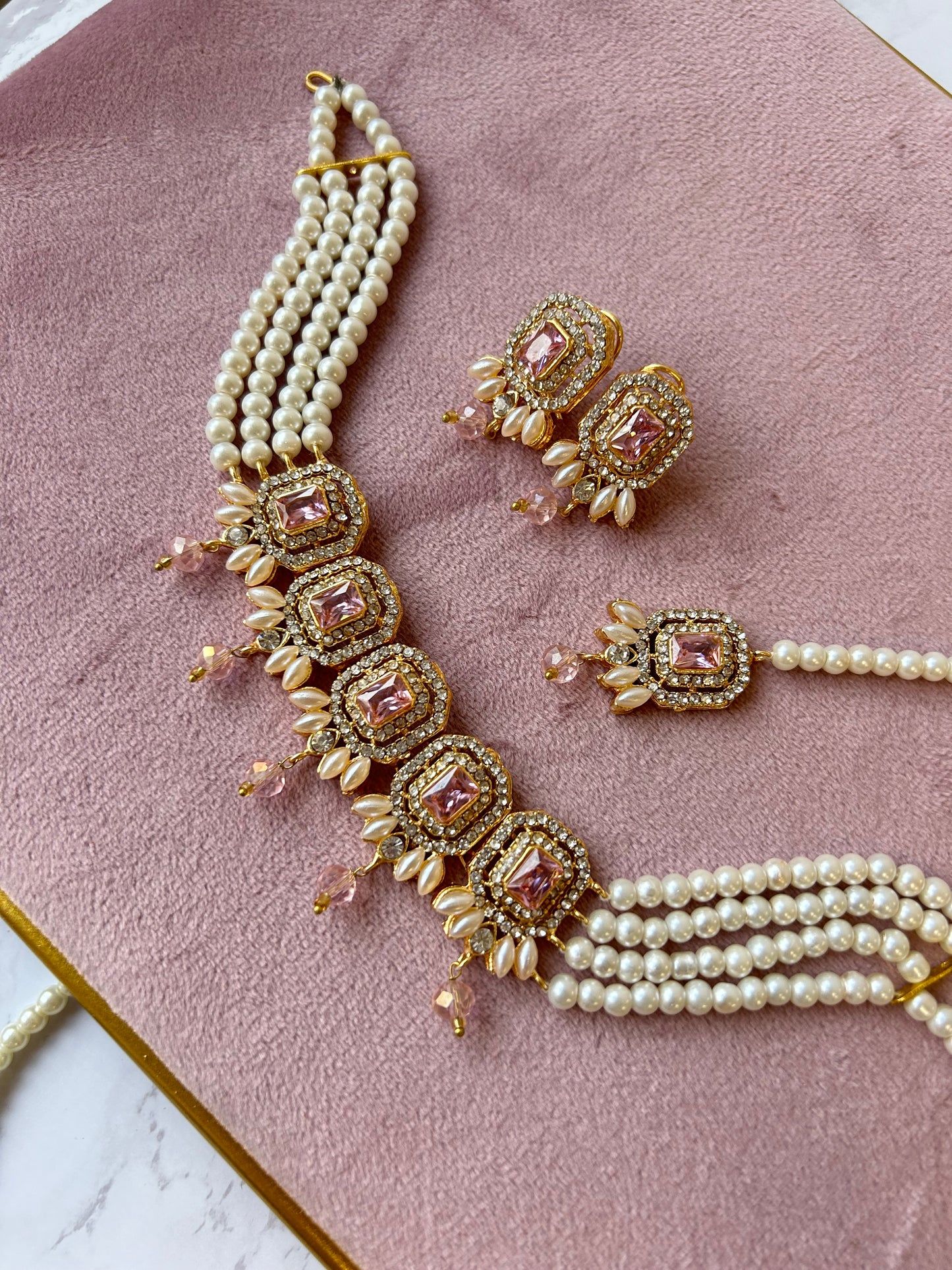 Nusrat jewellery set ~ light pink