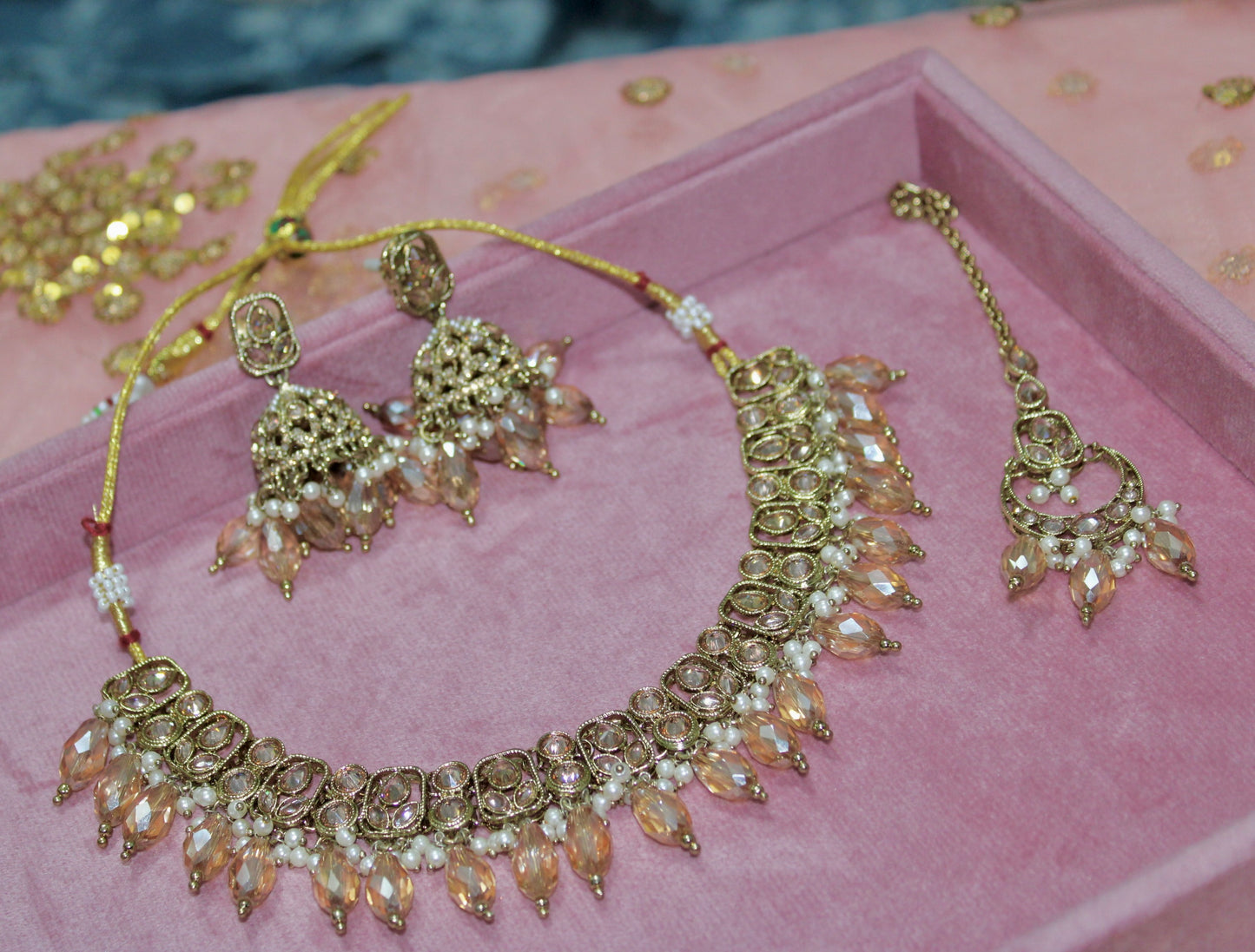 Preeti set ~ Champagne