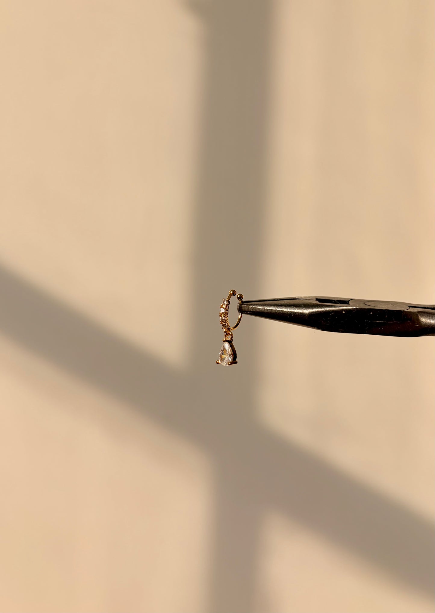 Jeerin nose ring - gold (no piercing needed)