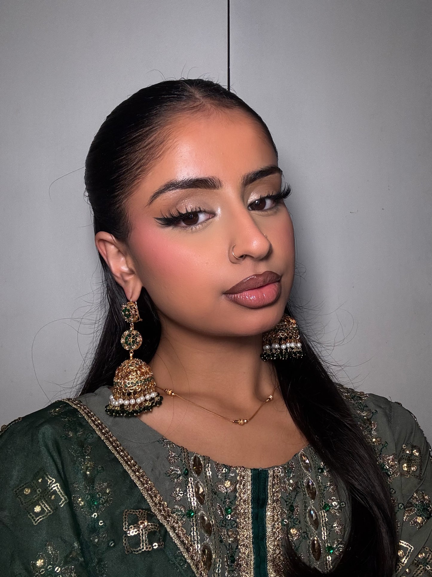 Nafeesa earrings ~ Dark Green