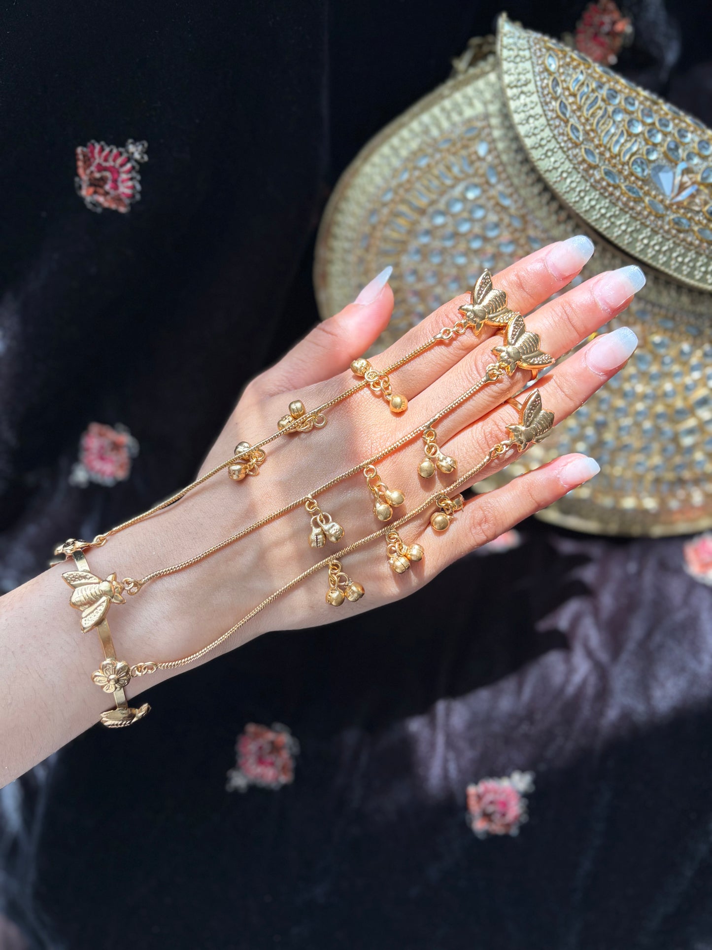 Kanwal hand chain