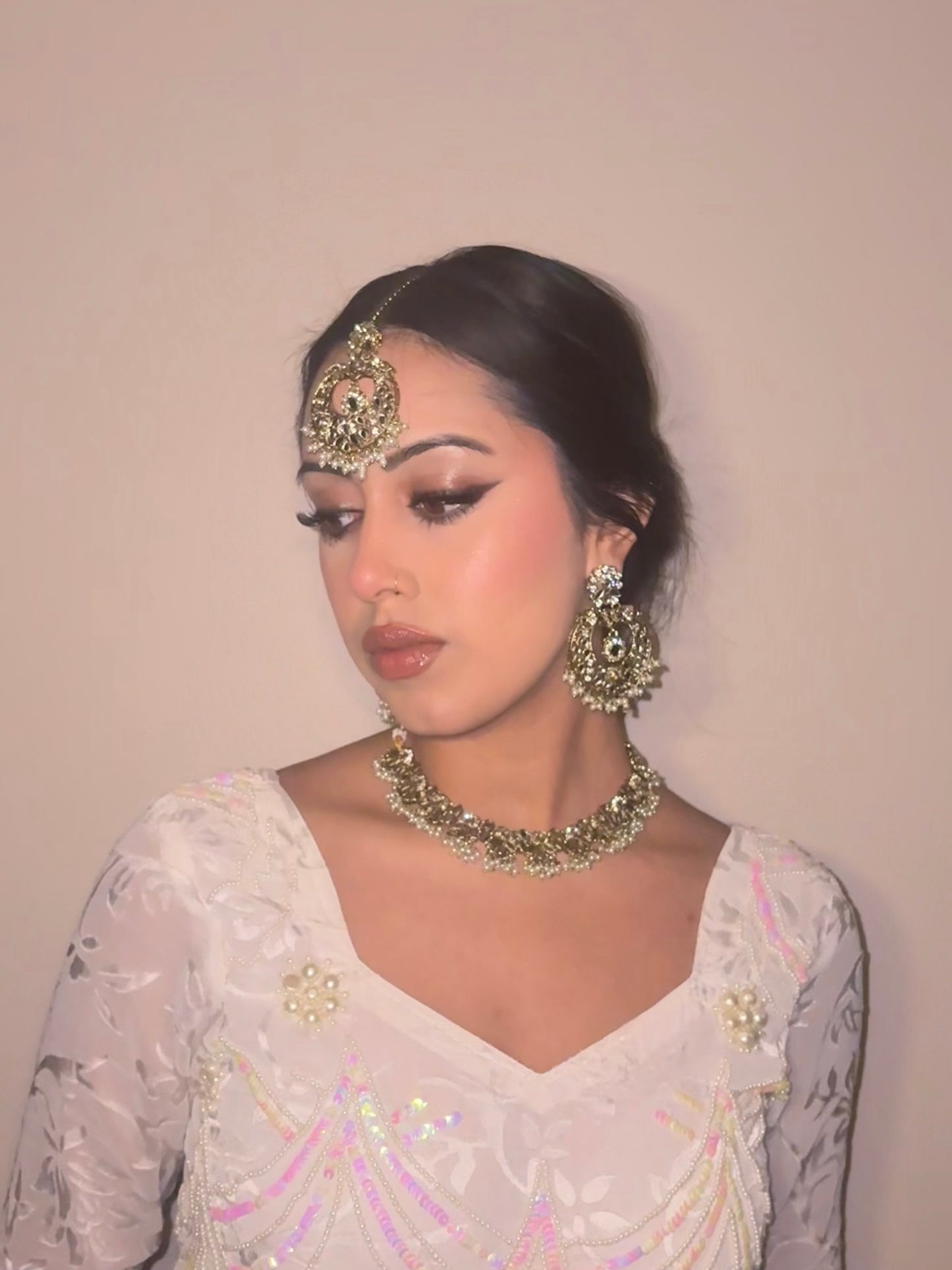 Sofia jewellery set ~ Pearl